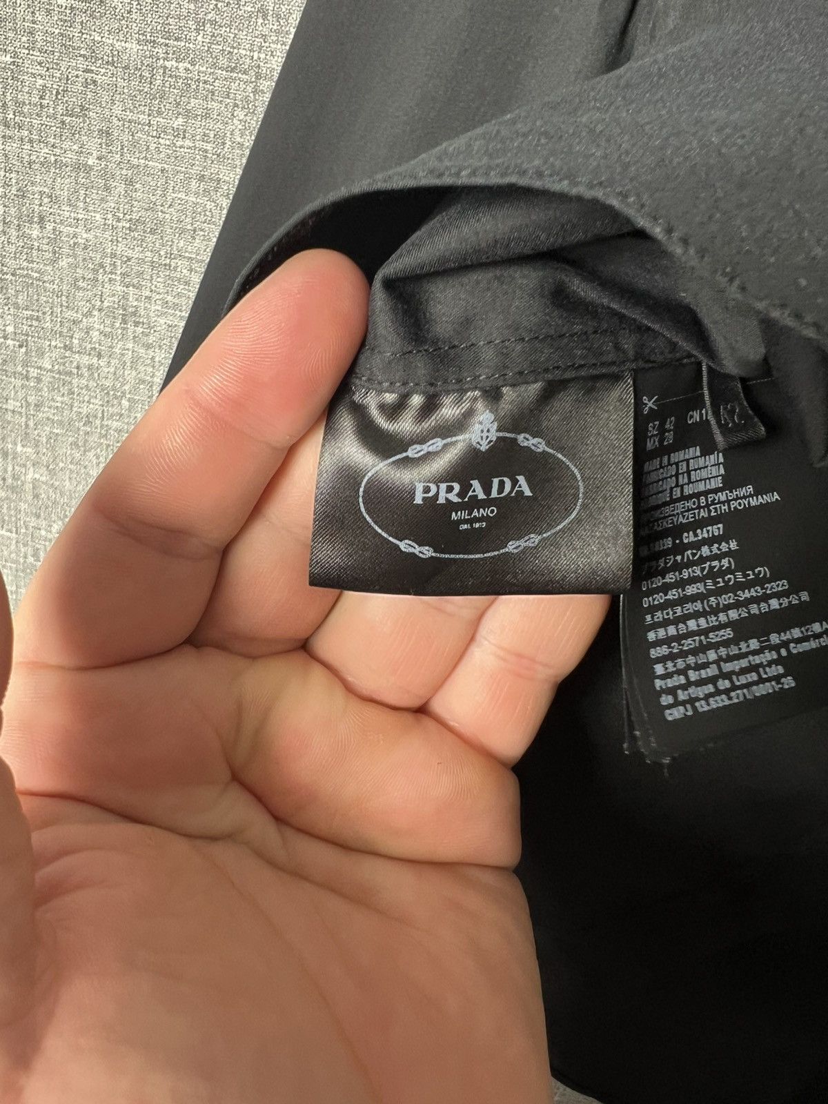 Prada Prada High Neck Long Sleeve Blouse Shirt Back Button Detail Size M / US 6-8 / IT 42-44 - 21 Thumbnail