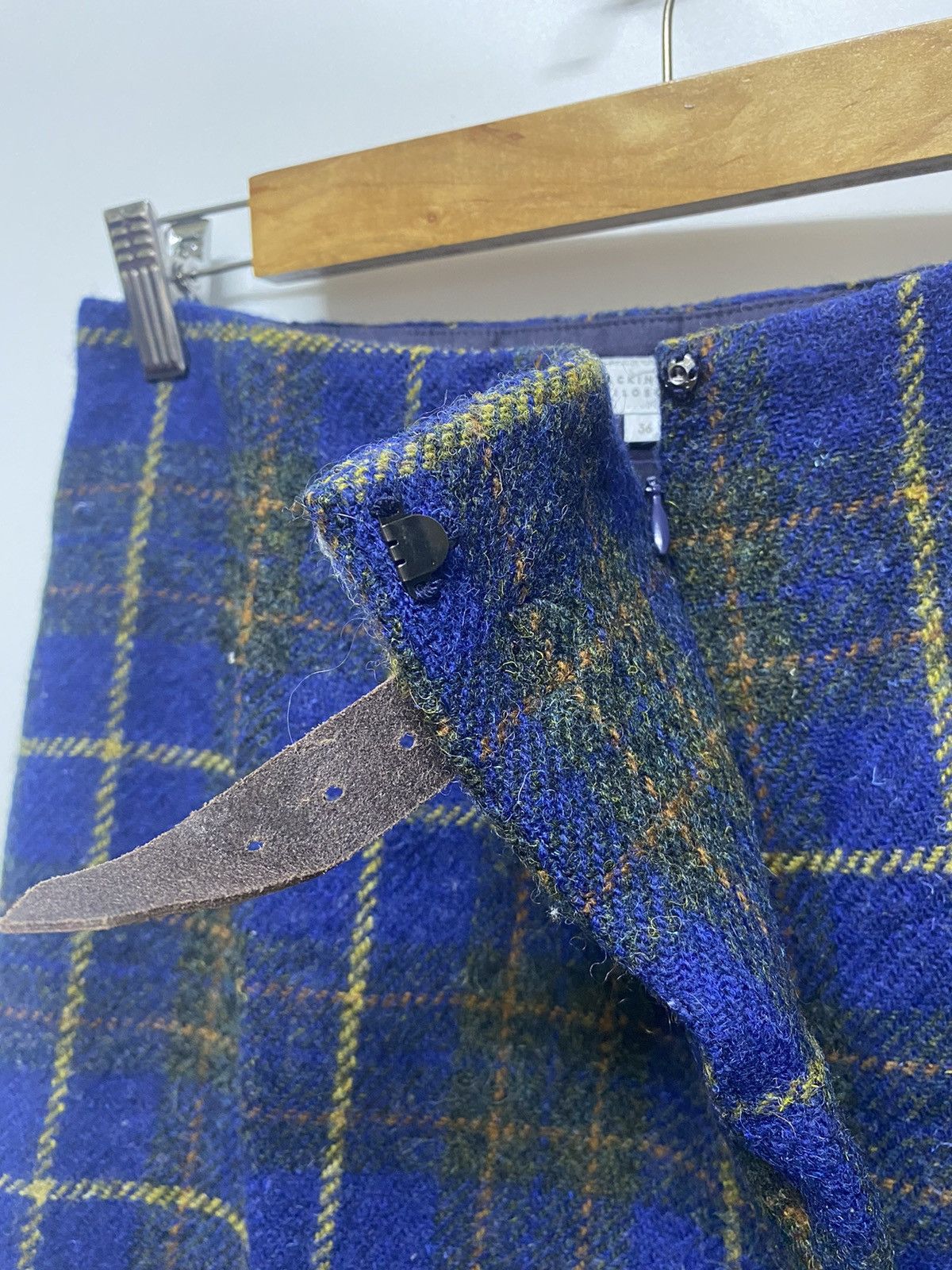 Harris Tweed × Japanese Brand Mackintosh Philosophy Harris Tweed Plaid Wool Skirt Mini Size 26" / US 2 / IT 38 - 9 Thumbnail