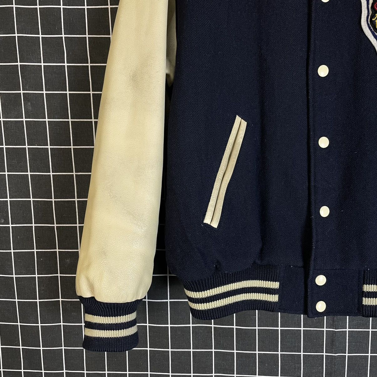 Van VINTAGE VAN JAC LEATHER SLEEVE WOOL VARSITY JACKET Size US L / EU 52-54 / 3 - 12 Thumbnail
