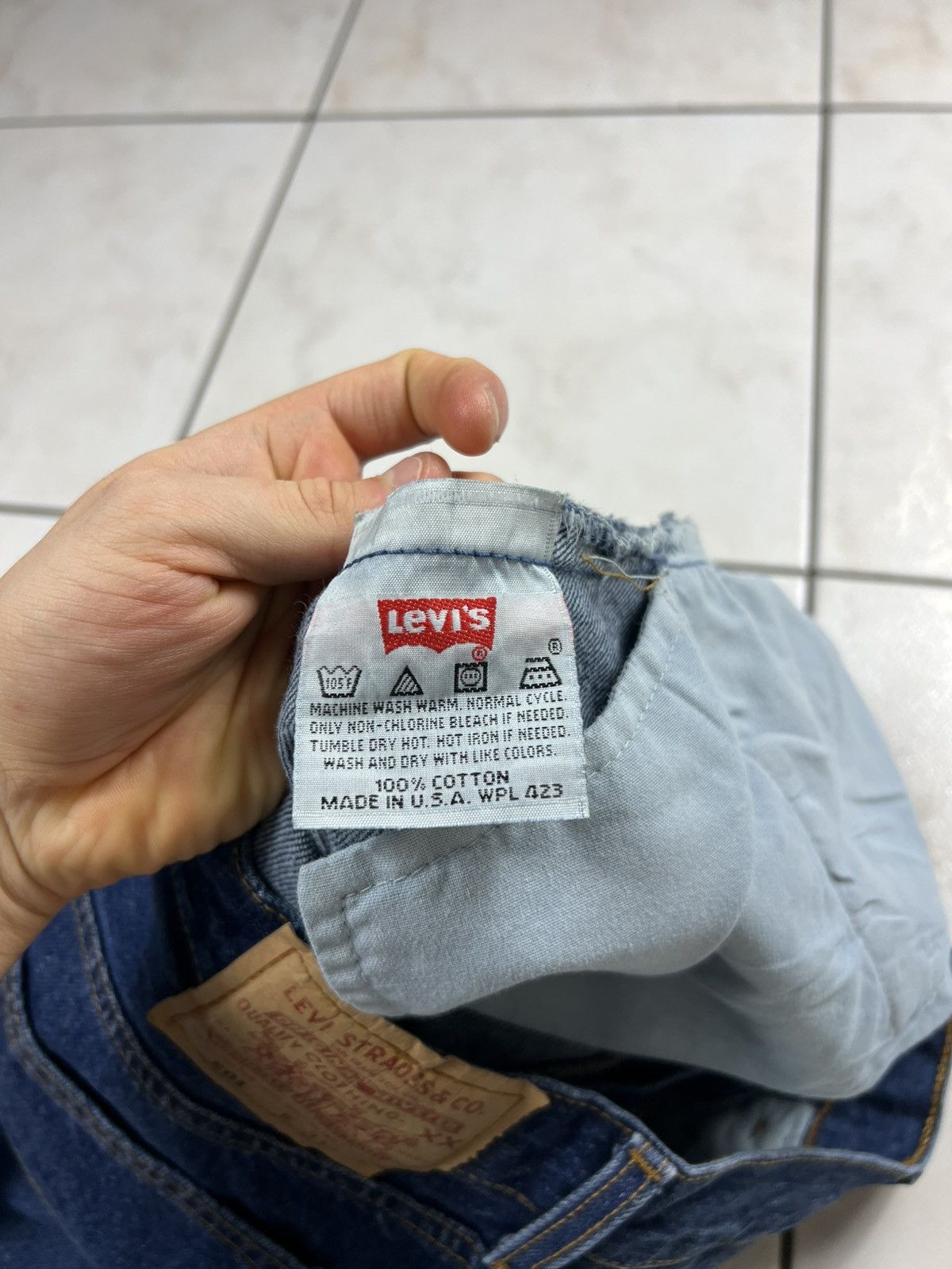 Levi's Vintage 90s Levi’s classic 501 navy denim jeans pants USA Size US 31 - 15 Thumbnail