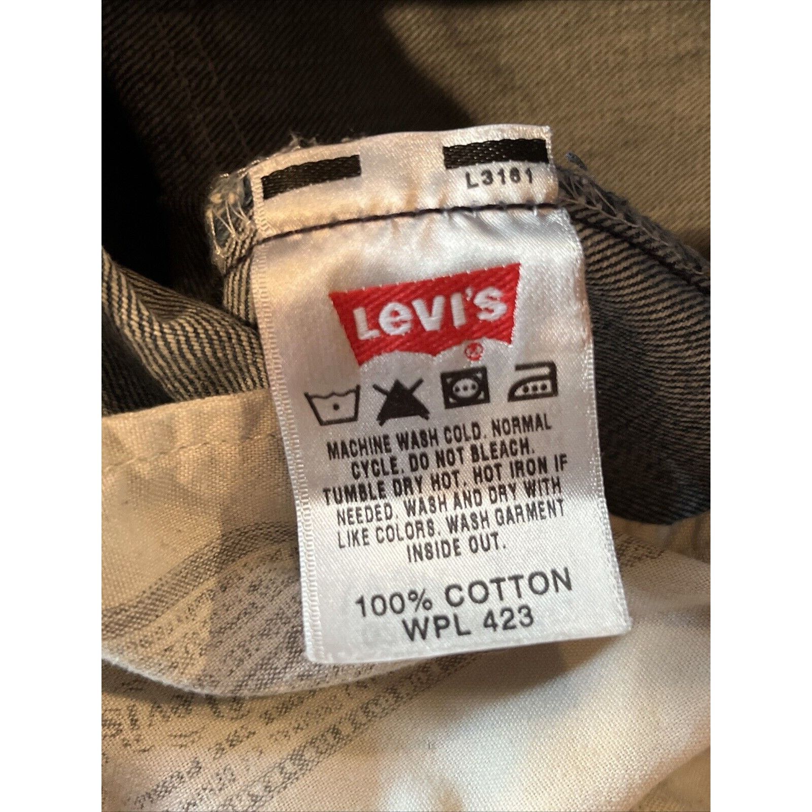 Levi's Levi’s 501 VTG Mens 33x30 Blue Denim Jeans Cotton Button Fly Size US 33 - 11 Thumbnail
