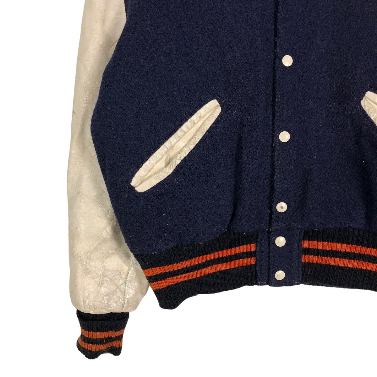 Toyo Enterprises 🔥VINTAGE LEATHER VARSITY JACKET DELONG USA CHICAGO BEARS Size US M / EU 48-50 / 2 - 6 Thumbnail