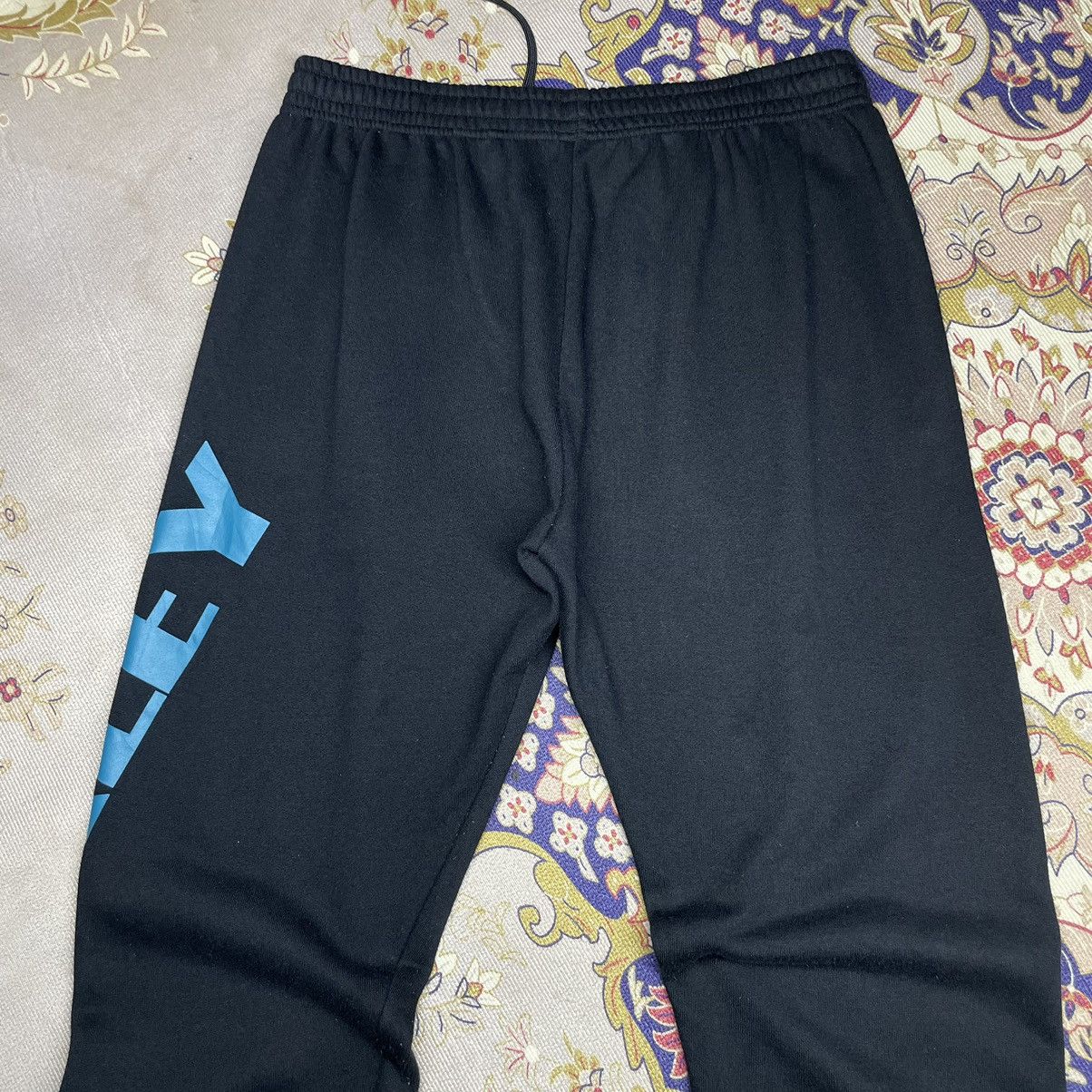 Oakley Vintage Oakley sweatpants Side Spellout Size US 30 / EU 46 - 8 Thumbnail