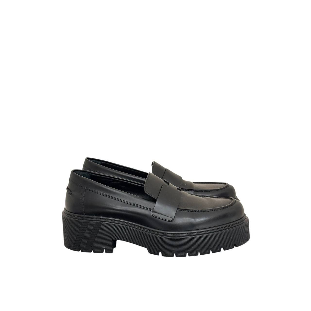 Hermes Elegant Hermes Hitch Loafers Black Glacéd Calfskin Sz.39 Size US 8 / IT 38 - 2 Thumbnail