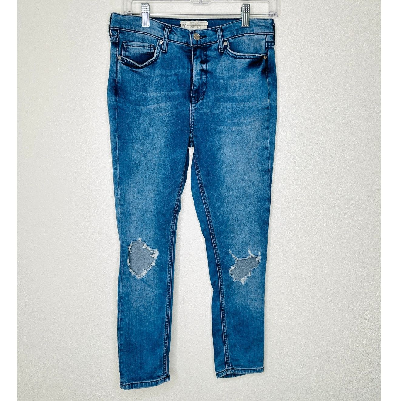 Free People Free People Medium Wash Distressed High Waist Skinny Jean 29 Size 29" - 1 Thumbnail