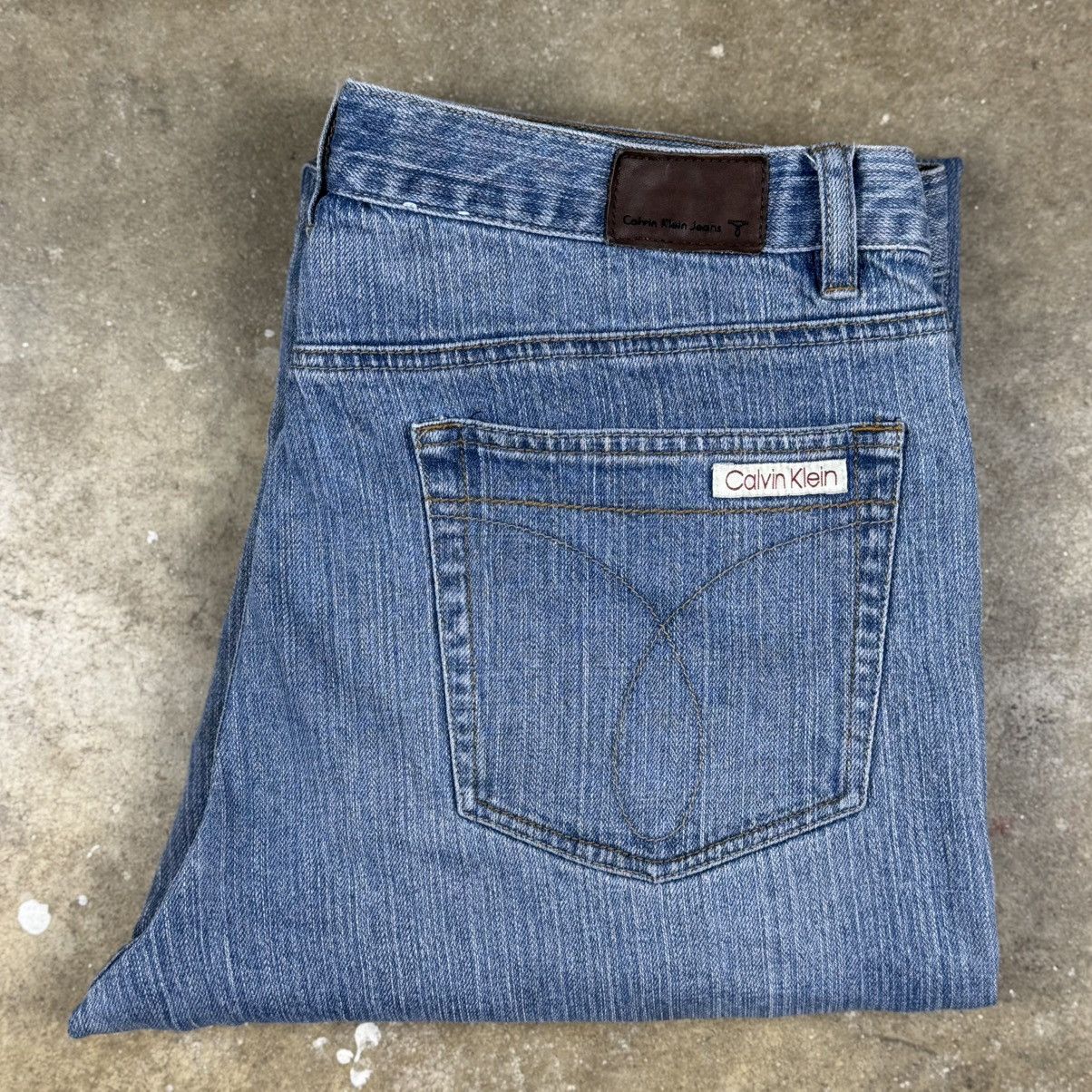 Calvin Klein Y2K Calvin Klein Jeans Bootcut Women’s Size 12 Blue Denim Size 33" - 3 Thumbnail
