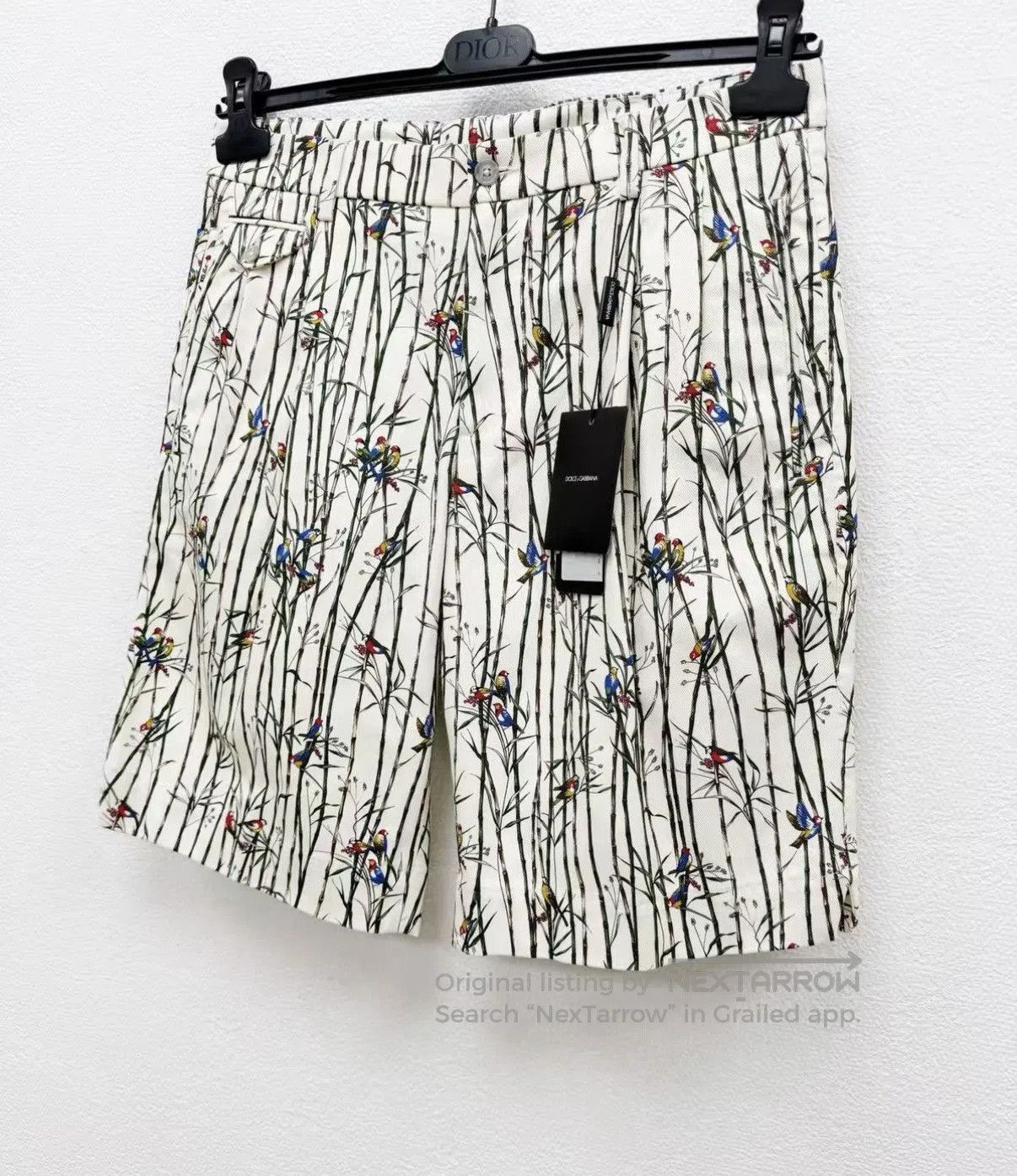 Dolce & Gabbana White Striped Floral Print Casual Shorts. Size US 28 / EU 44 - 2 Thumbnail