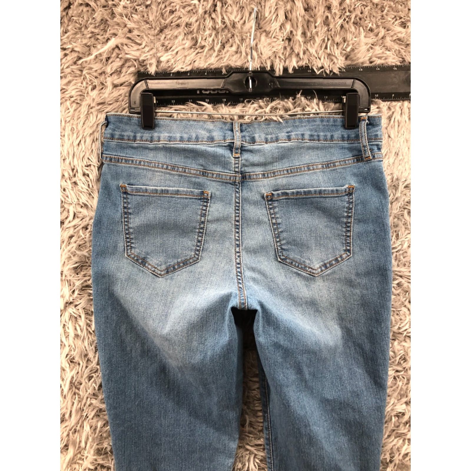 Old Navy VINTAGE Old Navy Super Skinny Jeans Size 10 Womens Medium Wash Blue Size 32" / US 10 / IT 46 - 6 Thumbnail
