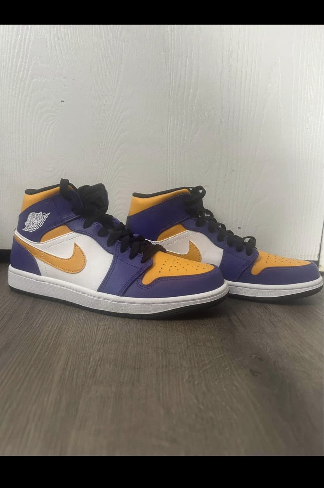 Nike Jordan 1 Mid Lakers- 7.5 Men’s Size US 7.5 / EU 40-41 - 1 Thumbnail