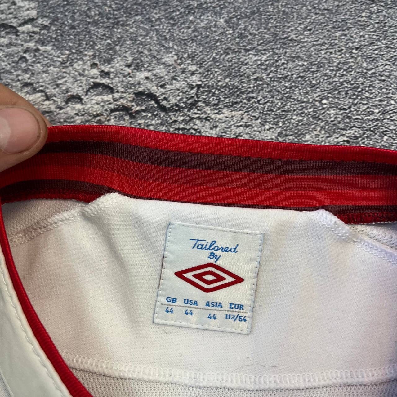 Umbro VTG Umbro England National Team 2012 Home Football Shirt Size US L / EU 52-54 / 3 - 7 Thumbnail