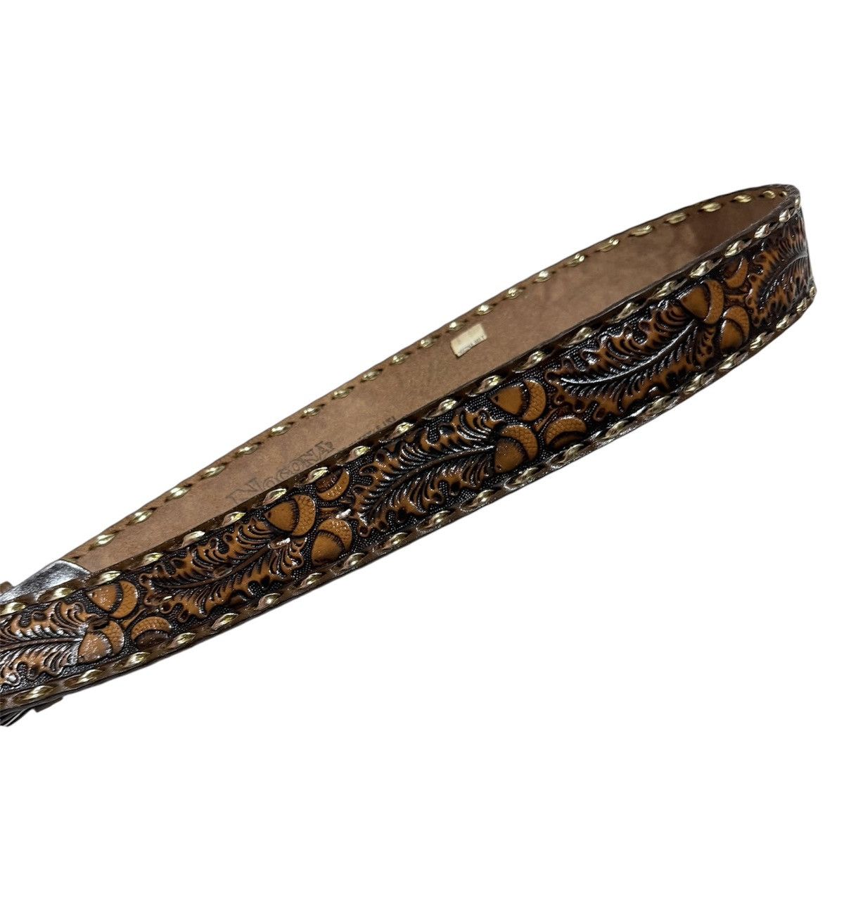 Vintage 80s Buckle belt grizzly bear motif