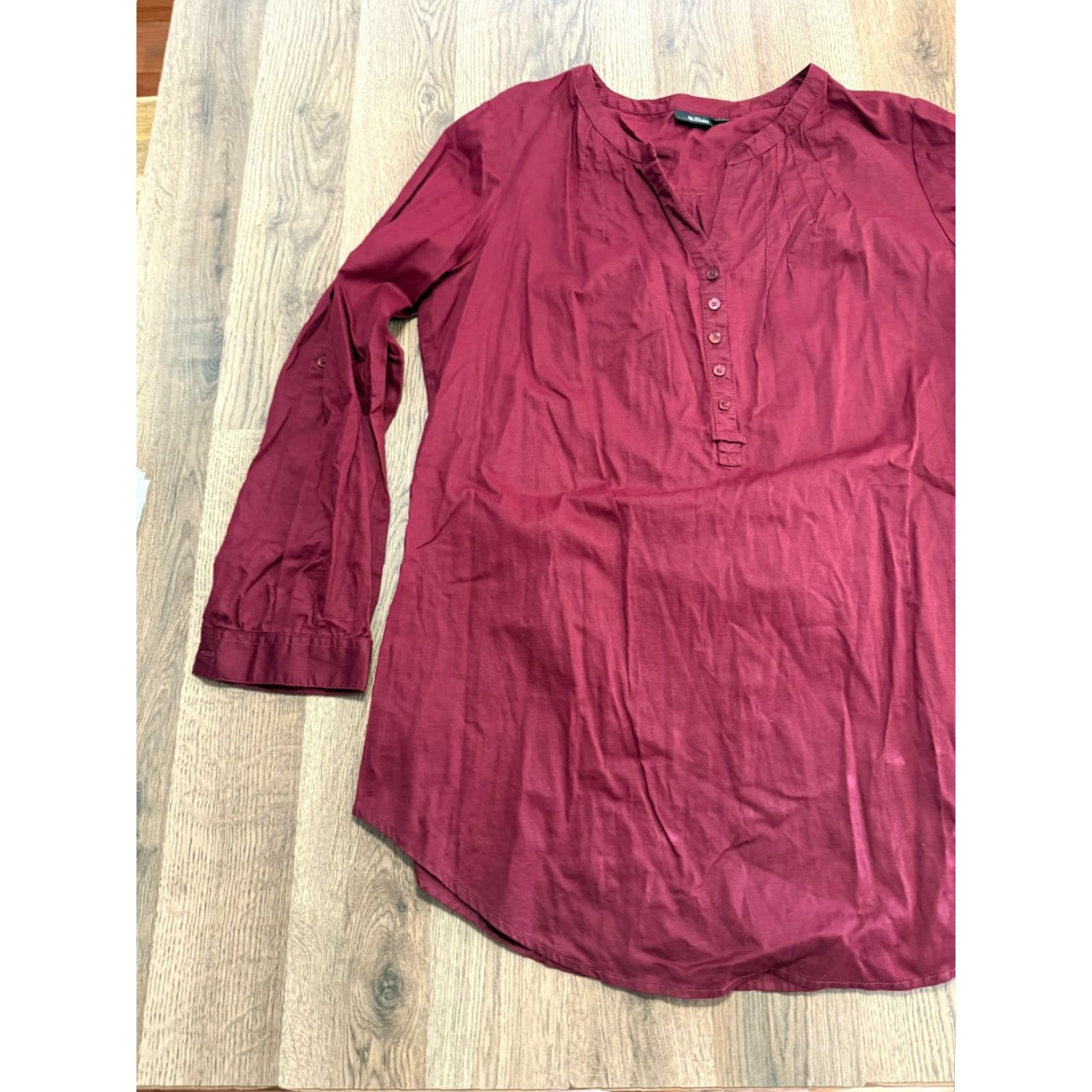 Vintage a.n.a Shirt Women's XL Red Long Sleeve V-Neck 1/4 Button T-Shirt Size XL / US 12-14 / IT 48-50 - 3 Thumbnail