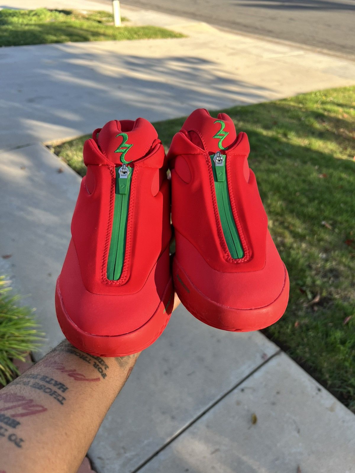 Converse Converse SHAI 001 “Winter Reds” Size US 10.5 / EU 43-44 - 3 Thumbnail