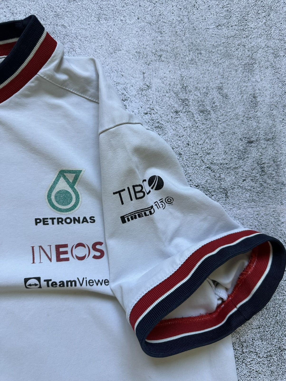Mercedes-Benz Vintage Petronas AMG Mercedes-Benz Formula 1 T-shirt Racing Size US L / EU 52-54 / 3 - 10 Thumbnail