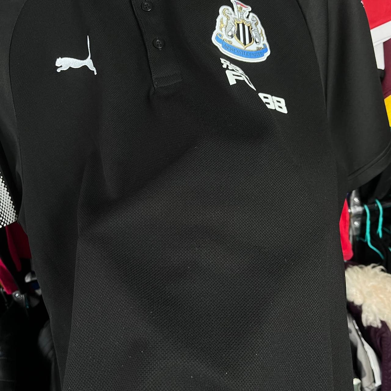 Puma NewCastle United 2017/2018 Football Soccer Jersey Polo Size US XL / EU 56 / 4 - 5 Thumbnail
