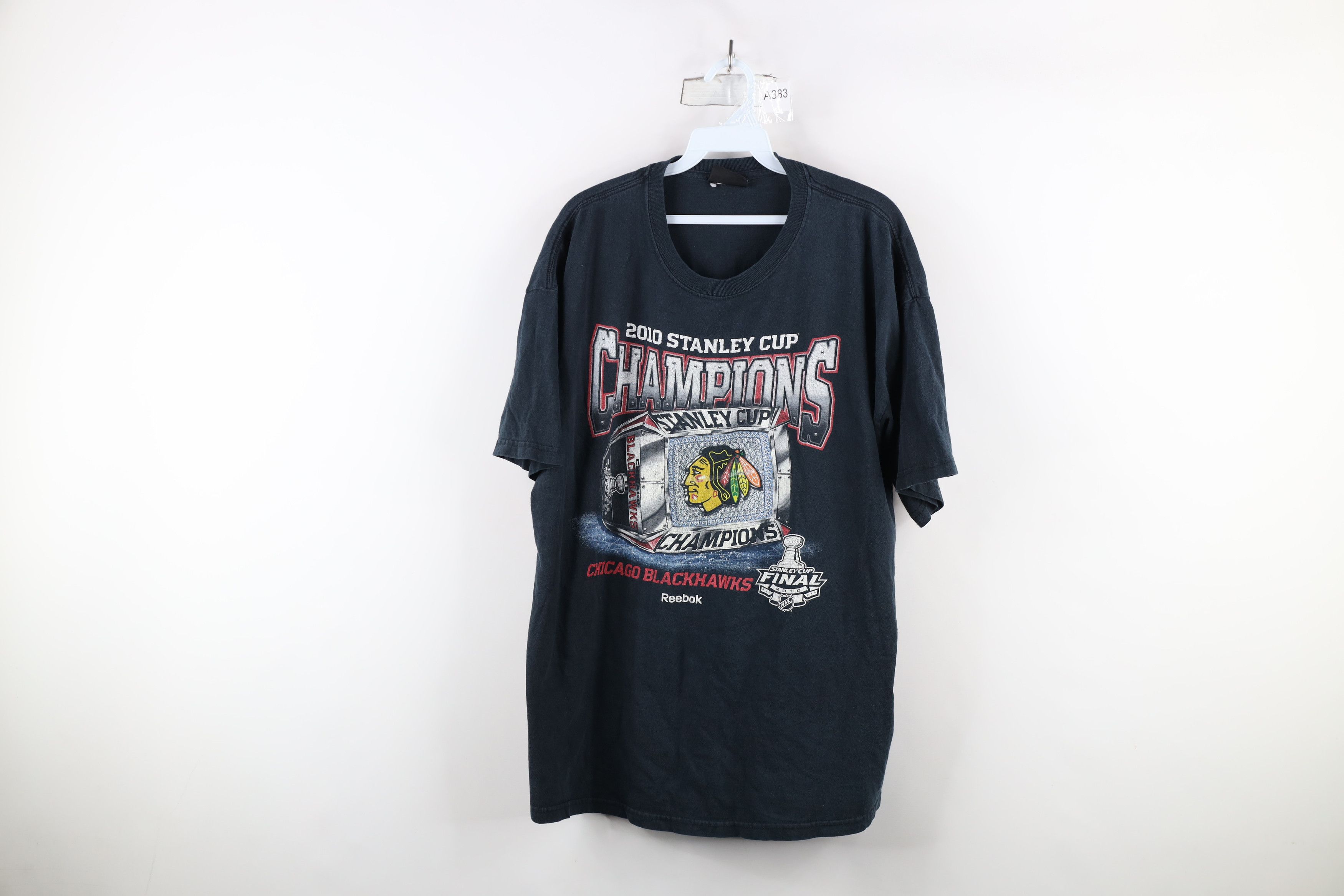 Reebok × Vintage Vintage Y2K Reebok Cup Champs Chicago Blackhawks T-Shirt Size US XL / EU 56 / 4 - 1 Thumbnail