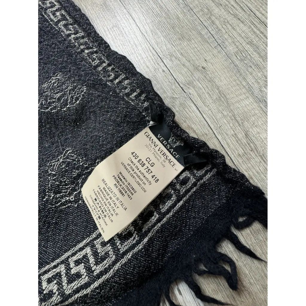 Versace Versace monogram scarf Measurements: 160x32cm Size ONE SIZE - 5 Thumbnail