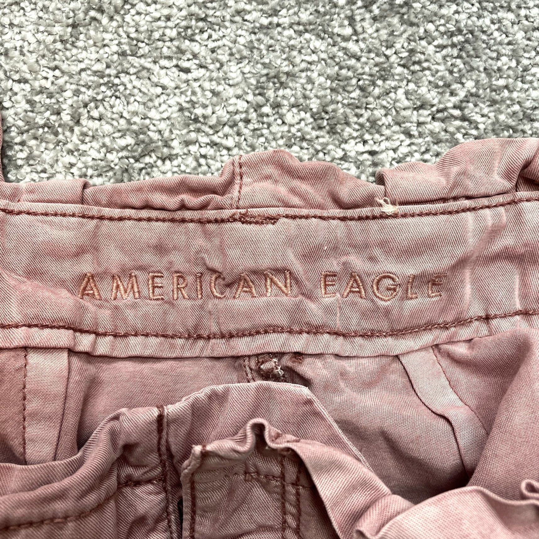 American Eagle Outfitters VINTAGE? No — American Eagle Paperbag Pants Womens 2 Regular Pink Belted Tie Lyocell 28x29 Size 28" / US 6 / IT 42 - 3 Thumbnail