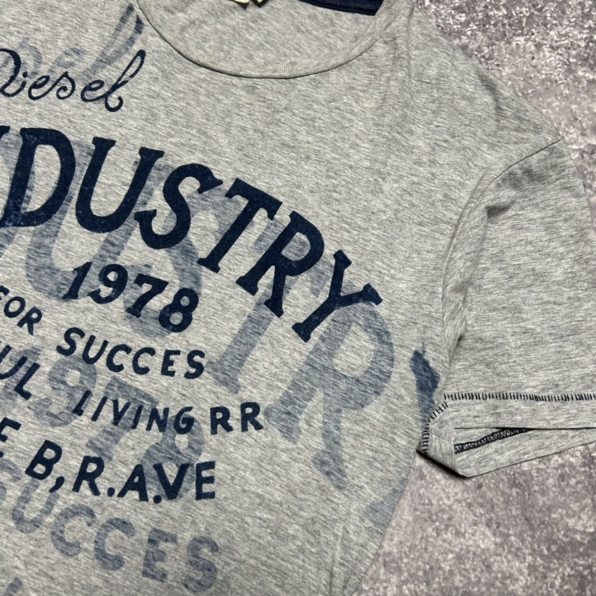 Diesel Deaigner Diesel Indusrty big graphic logo y2k streetwear tee Size US M / EU 48-50 / 2 - 4 Thumbnail