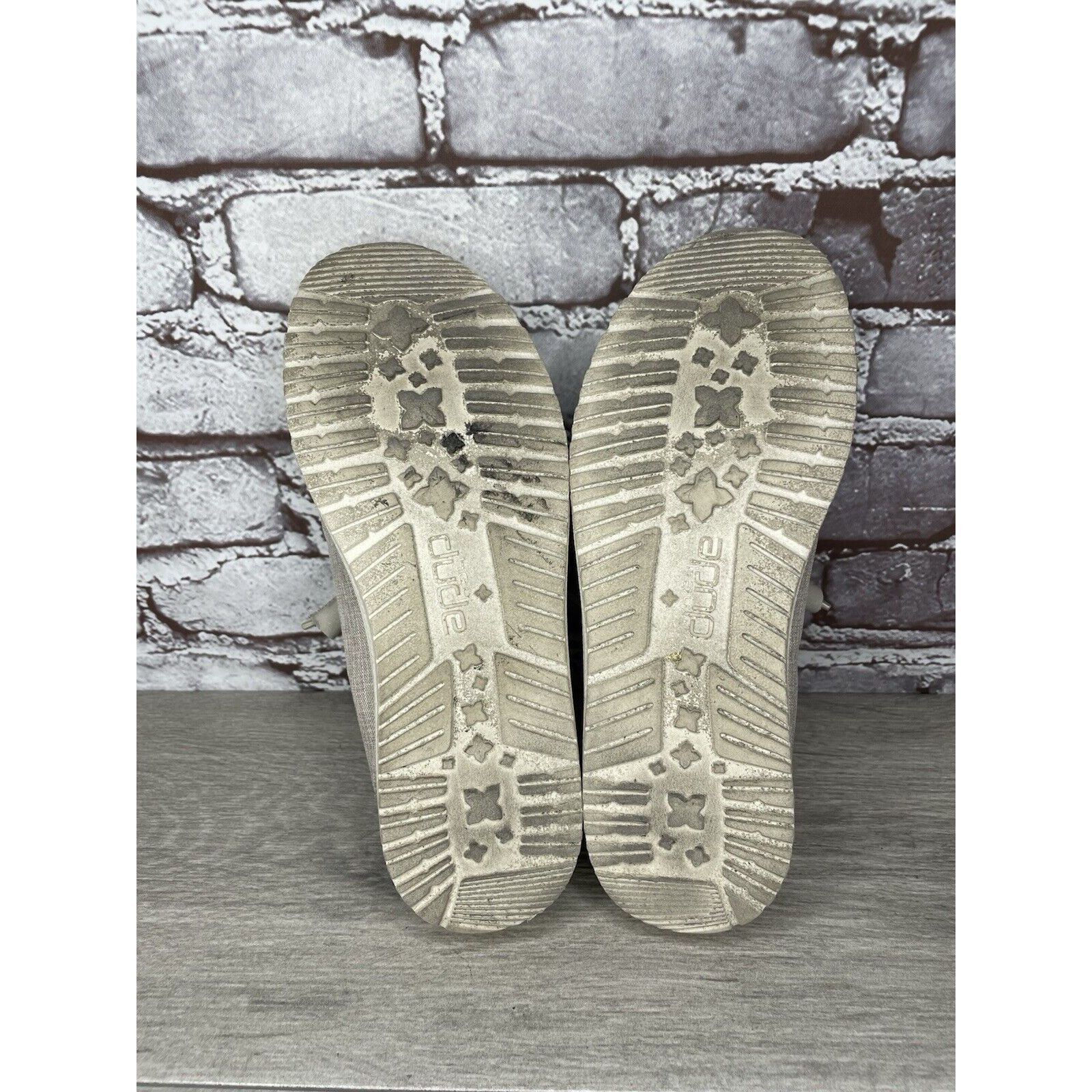 Other Hey Dude Chambray Beige Gray Casual Slip On Casual Shoes Wom Size US 6 / IT 36 - 8 Thumbnail