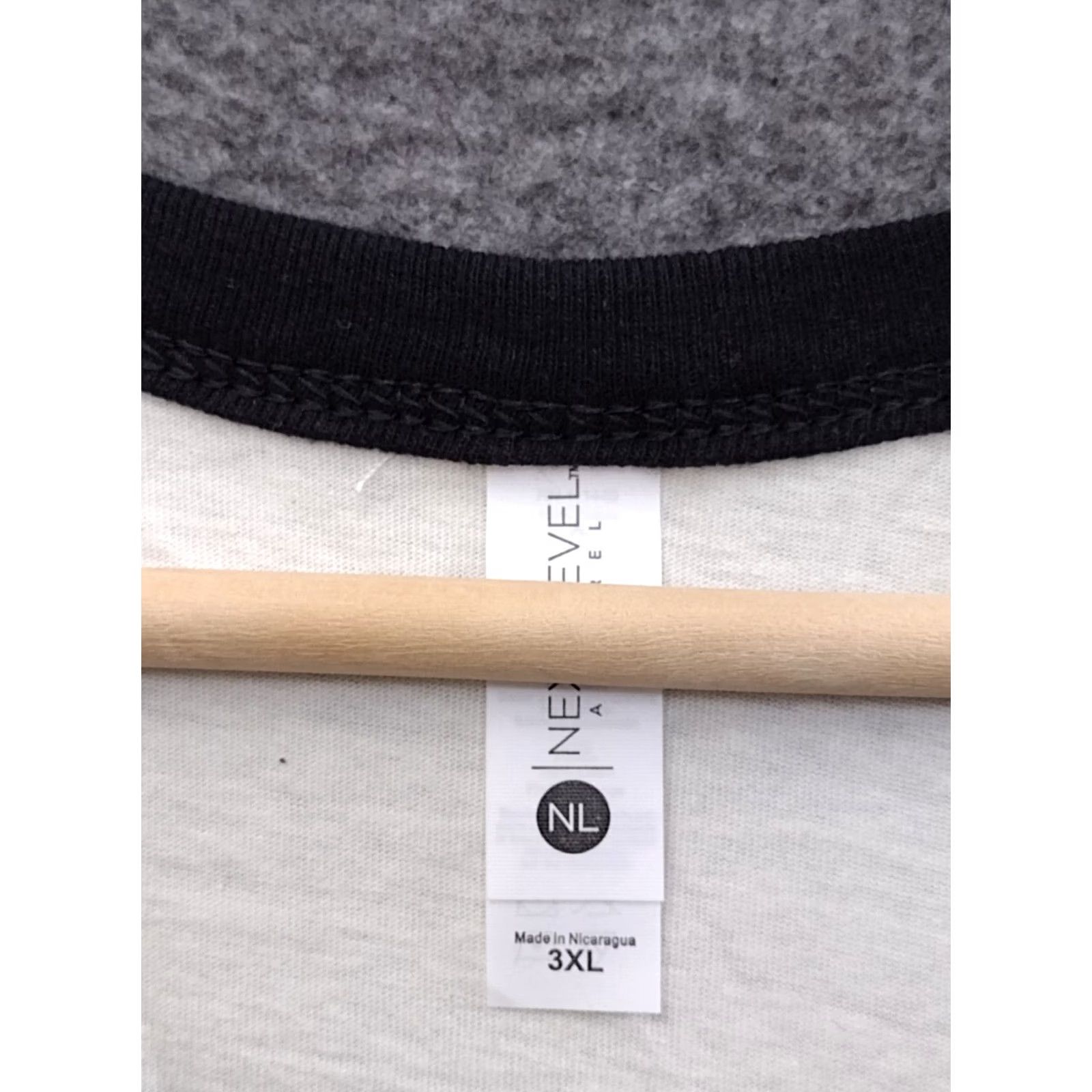 Next Level Next Level T-Shirt Raglan Colorblock Black/White 3XL Adults Unisex Crew Neck Short Sleeve 80s Colorblock Polyester Blend Size US XXL / EU 58 / 5 - 5 Thumbnail
