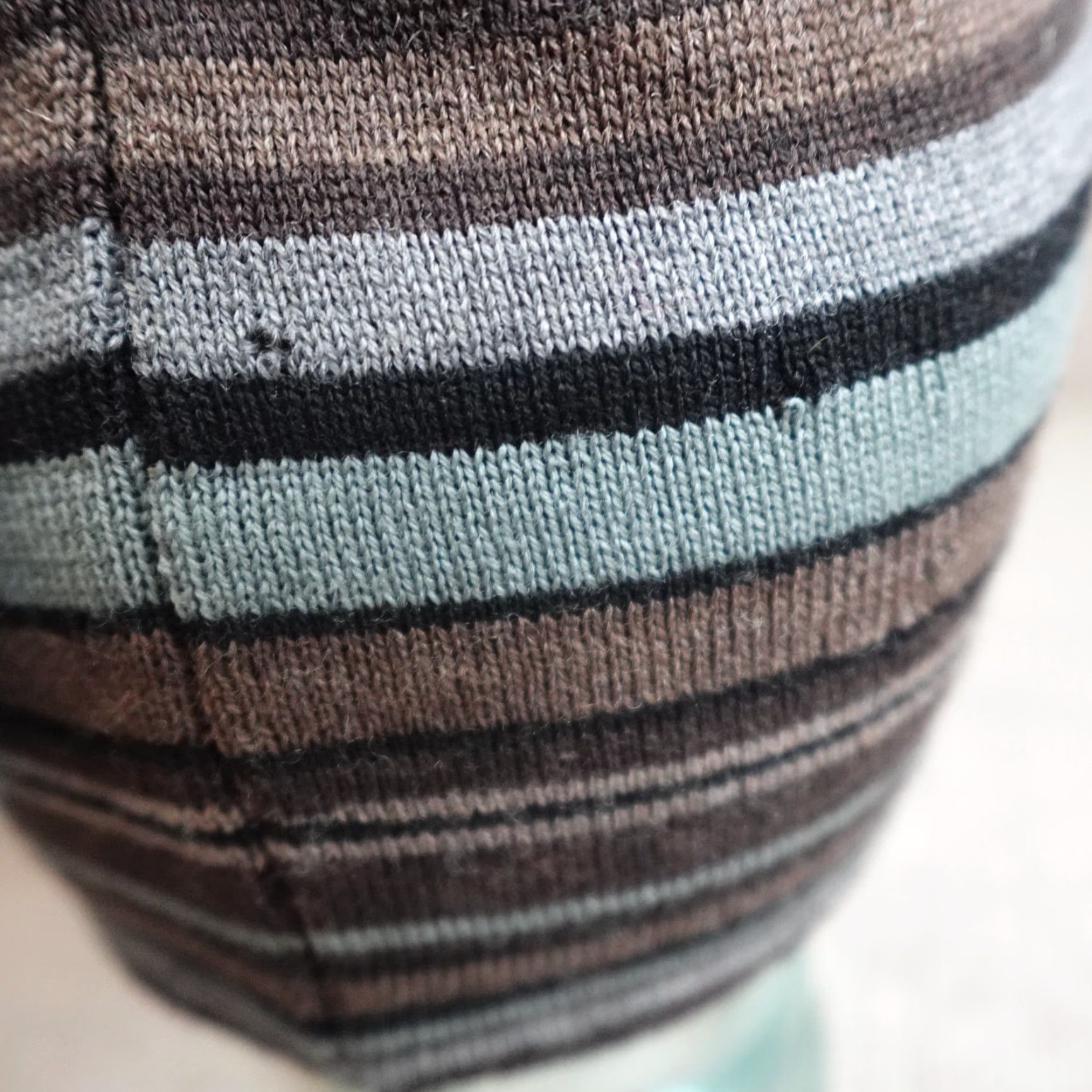 Smartwool SmartWool Womens Beanie OS Brown Striped 100% Merino Wool Made in Canada Womens Winter Knit Logo Glove? Size ONE SIZE - 3 Thumbnail