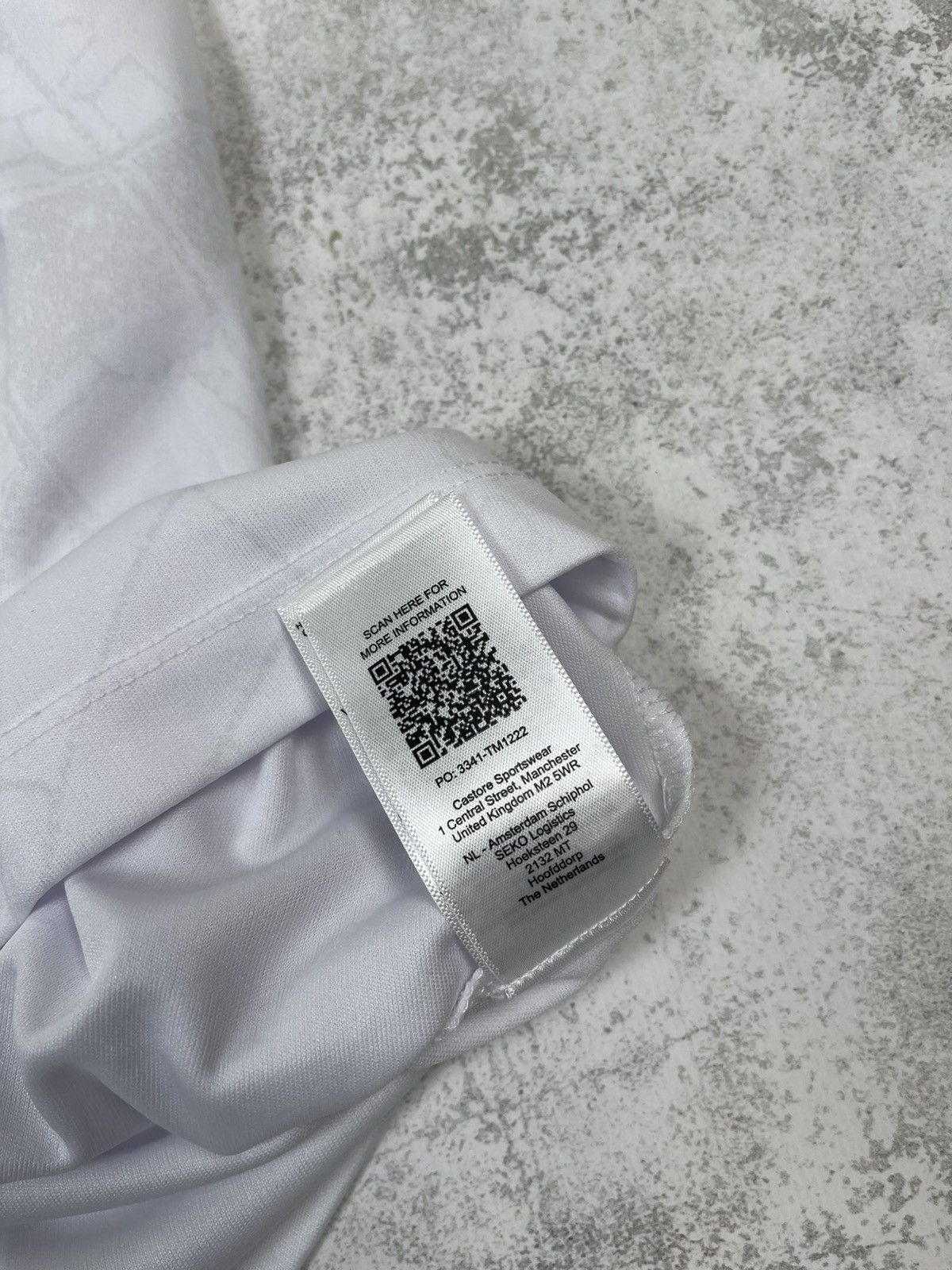 Castore 2022/23 Newcastle Utd Third Kit - White/Green "Saudi" Size US L / EU 52-54 / 3 - 11 Thumbnail