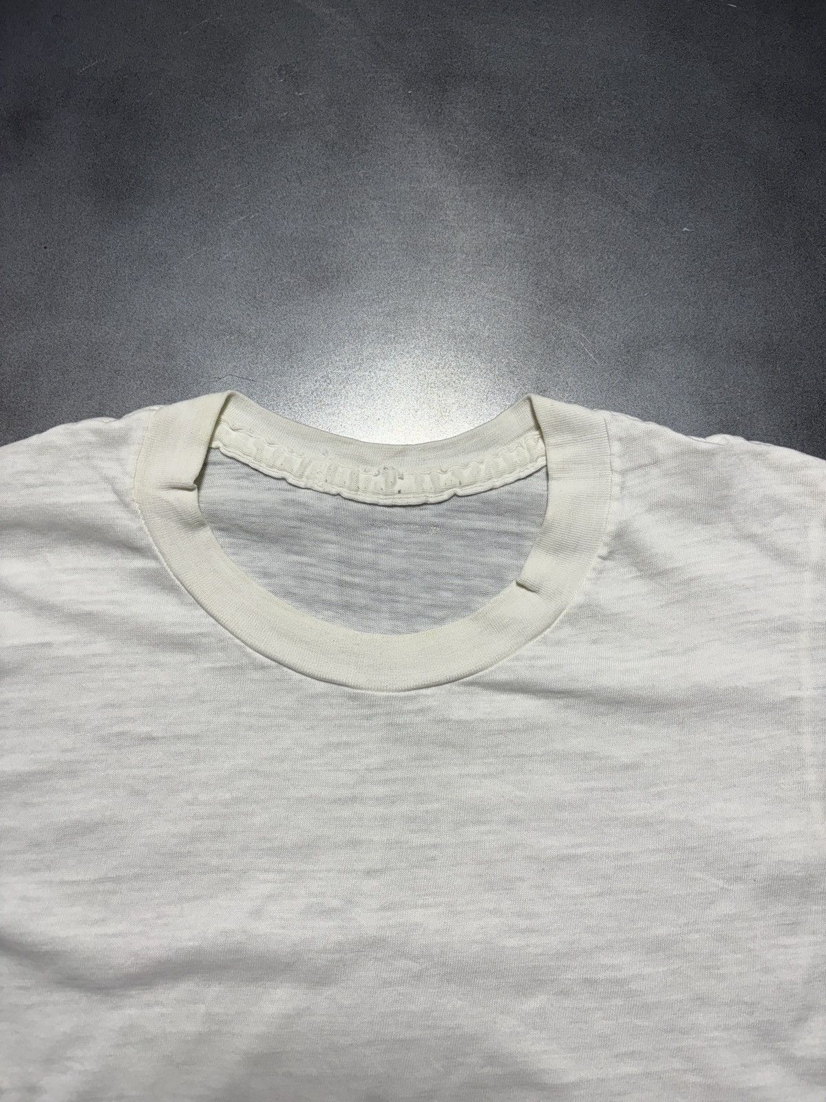Vintage 1980s Vintage Blank Tee White Sheer Faded Worn Thrashed Dist Size US S / EU 44-46 / 1 - 2 Thumbnail