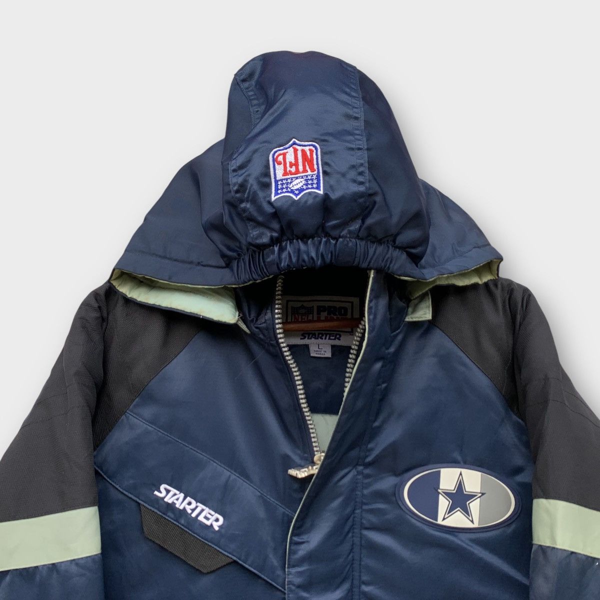 NFL VINTAGE 90s STARTER DALLAS COWBOYS JACKET EMBROIDERED LOGO Size US L / EU 52-54 / 3 - 4 Thumbnail