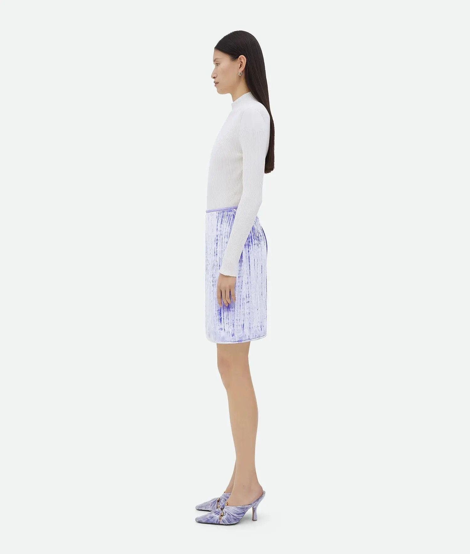 Bottega Veneta o1bcso1str0425 Wrapped Viscose And Silk Velvet Mini Skirt Size 28" / US 6 / IT 42 - 2 Thumbnail