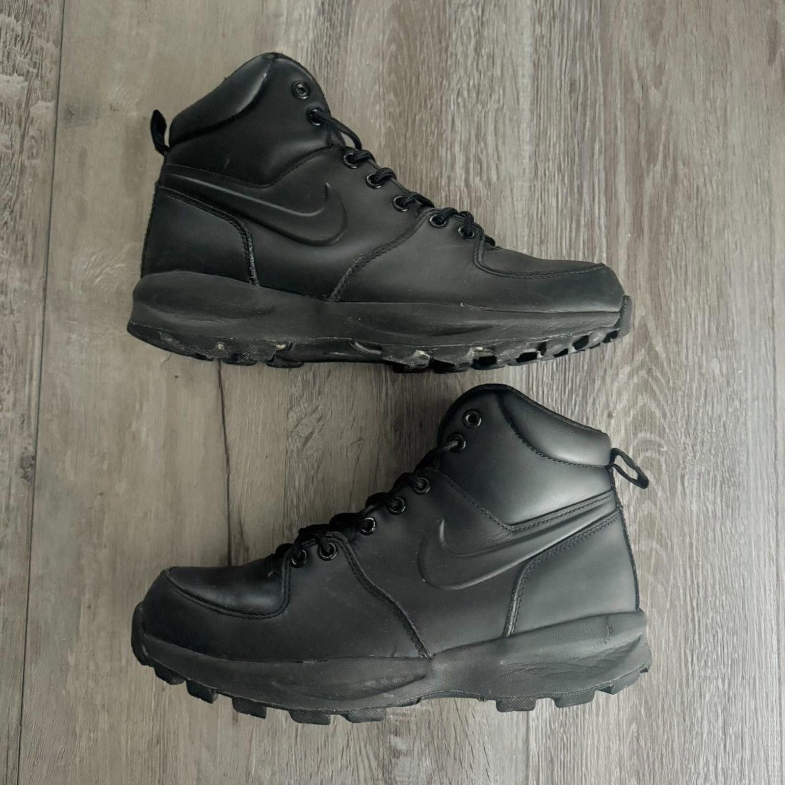 Nike NIKE • Manoa "Leather Black" (8M) Size US 8 / EU 41 - 2 Thumbnail