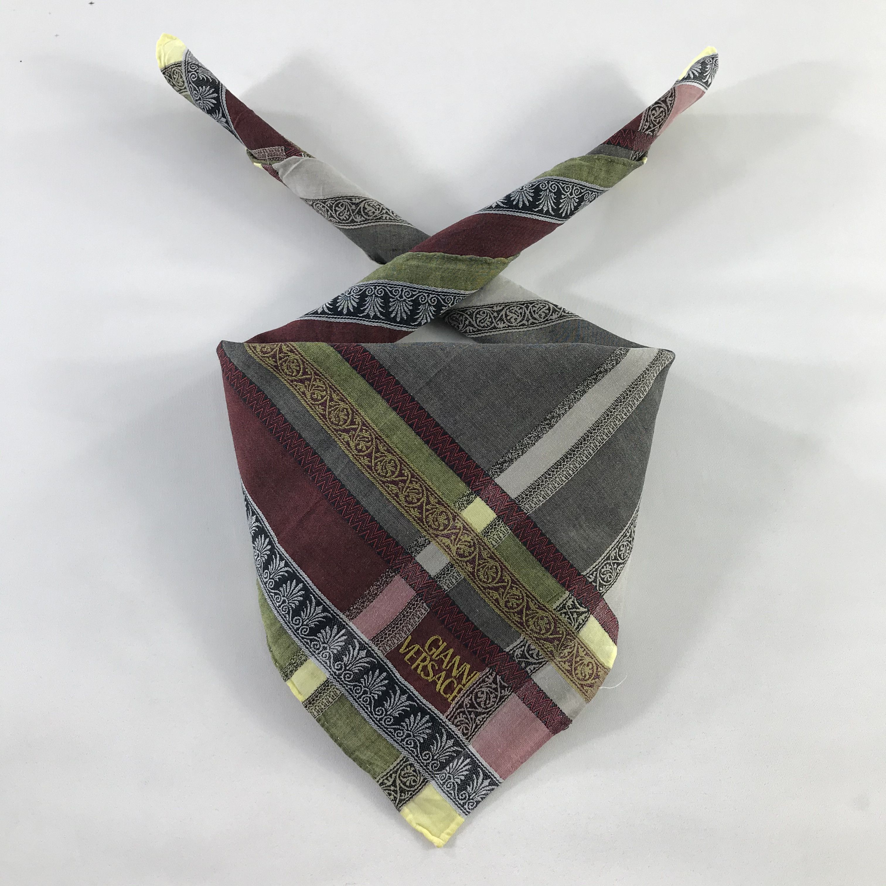 Versace × Vintage Gianni Versace Bandana / Handkerchief / Neckerchief - S476 Size ONE SIZE - 3 Thumbnail