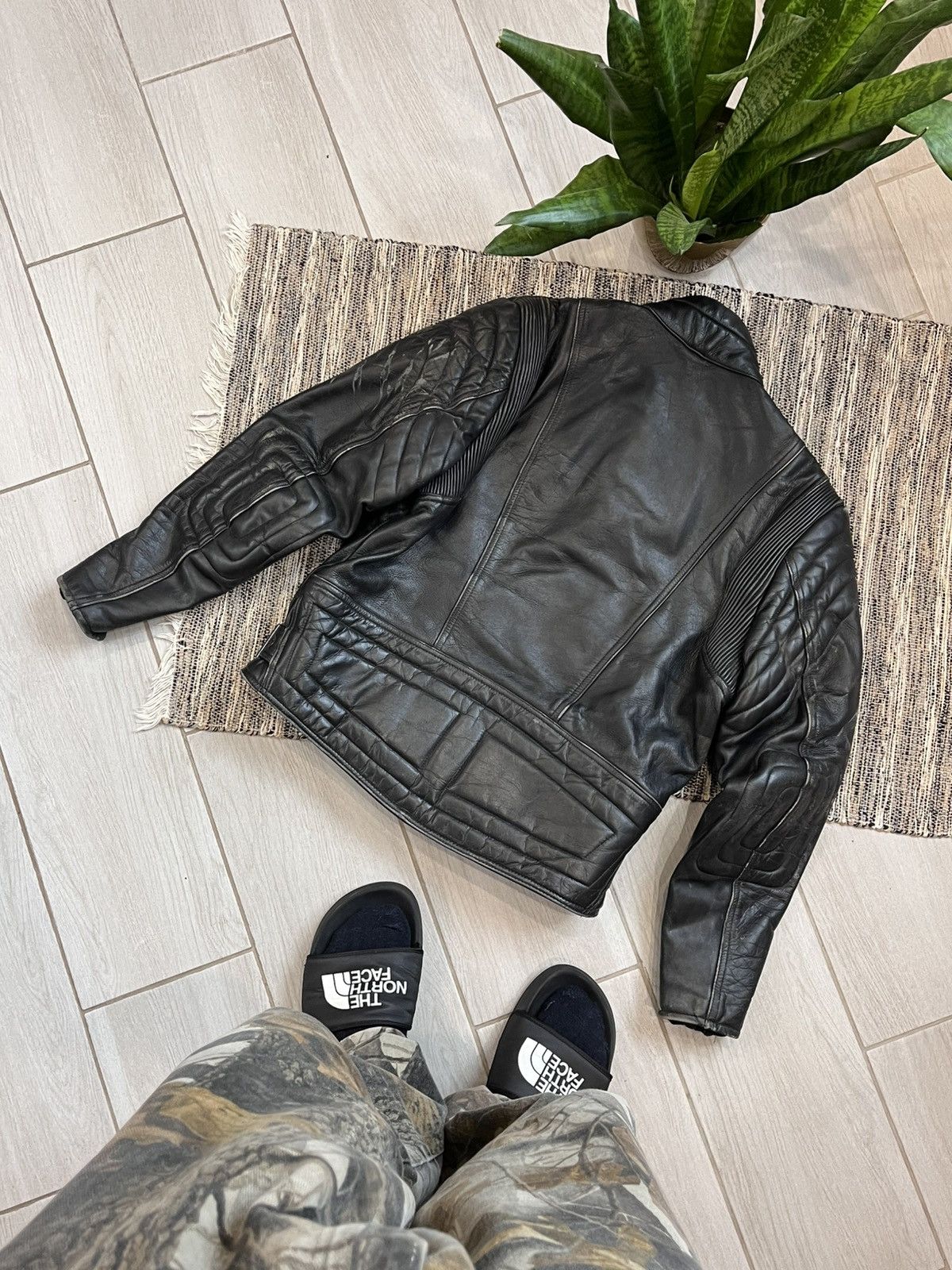 Vintage Vintage MOTO Leather Jacket Racing Motorcycle Biker faded Size US M / EU 48-50 / 2 - 2 Thumbnail