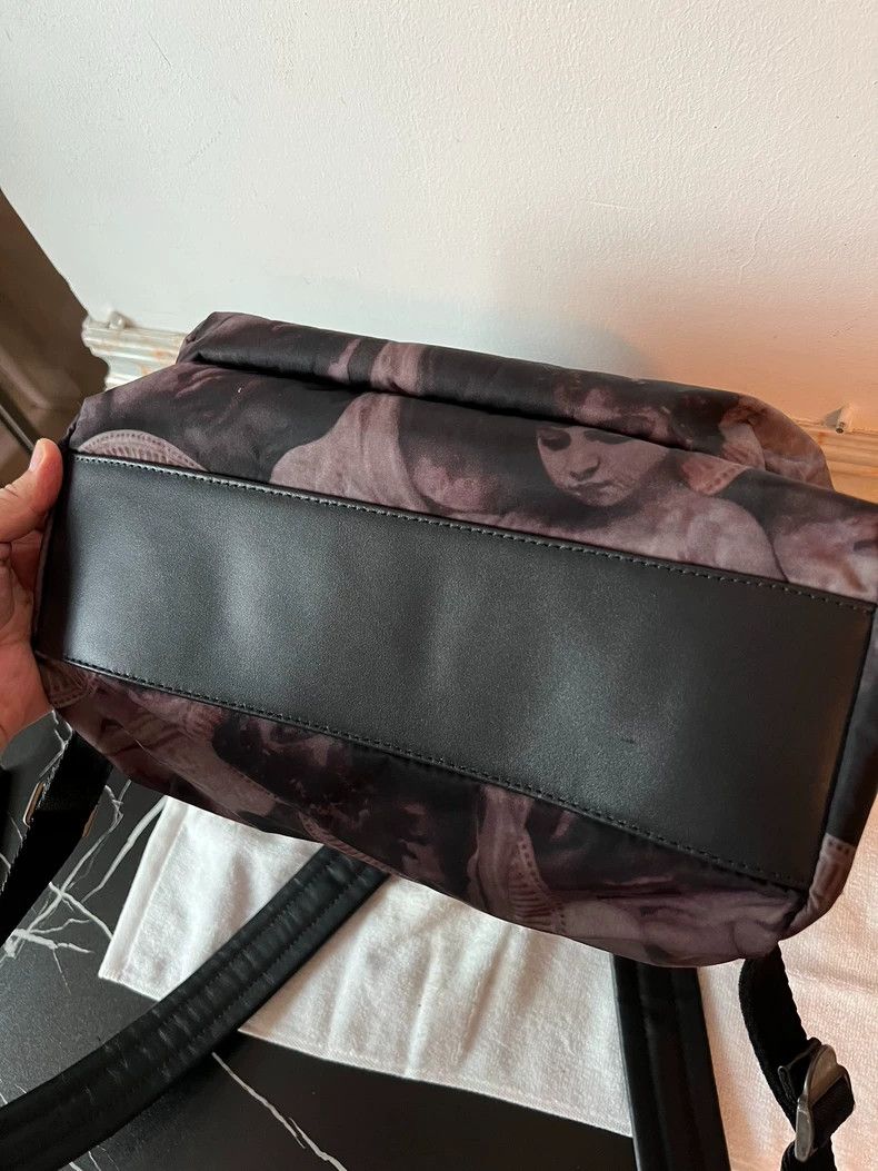 Givenchy Givenchy Dark Mother Double Shoulder Backpack Size ONE SIZE - 9 Thumbnail
