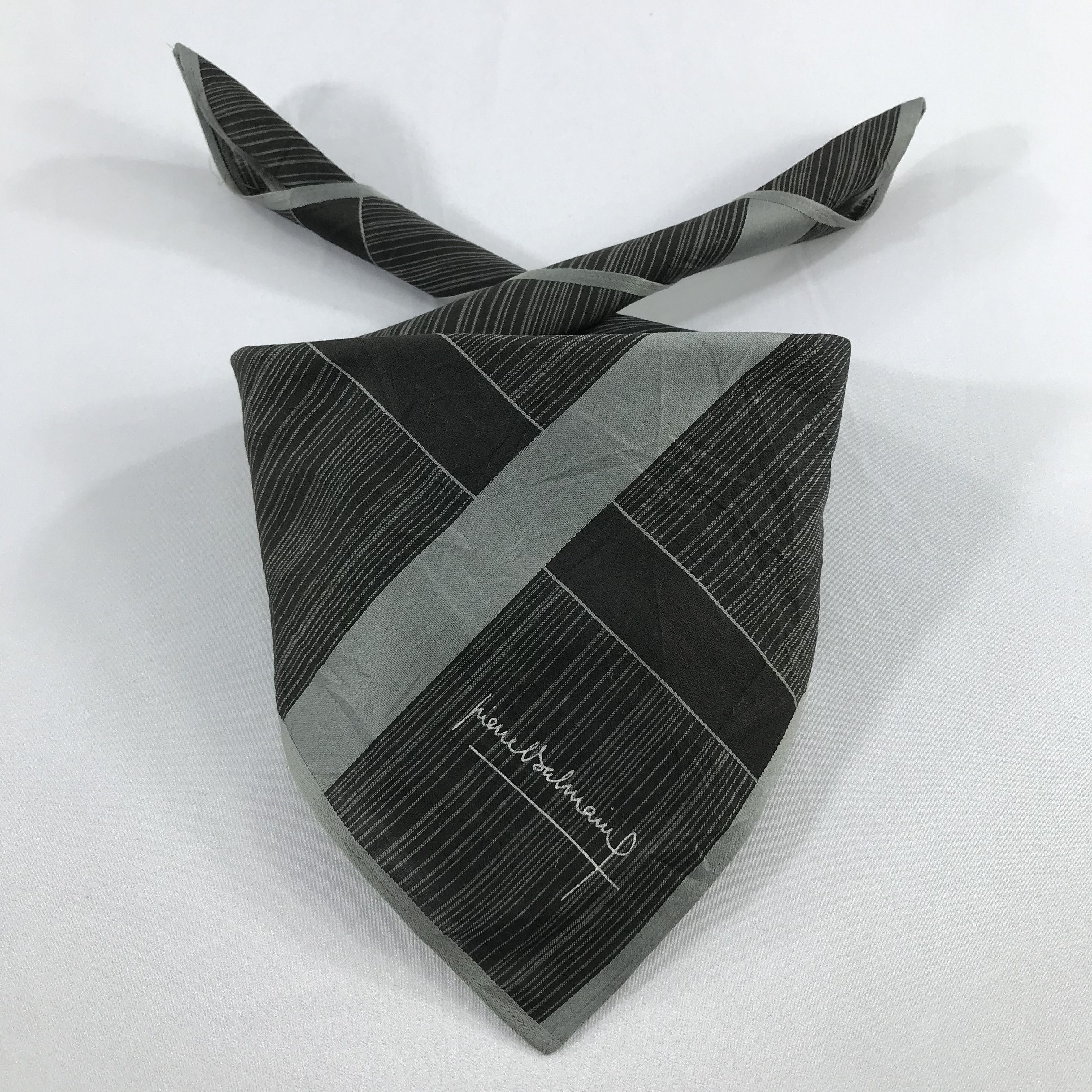 Pierre Balmain Pierre Balmain Bandana / Handkerchief / Neckerchief - S2184 Size ONE SIZE - 3 Thumbnail