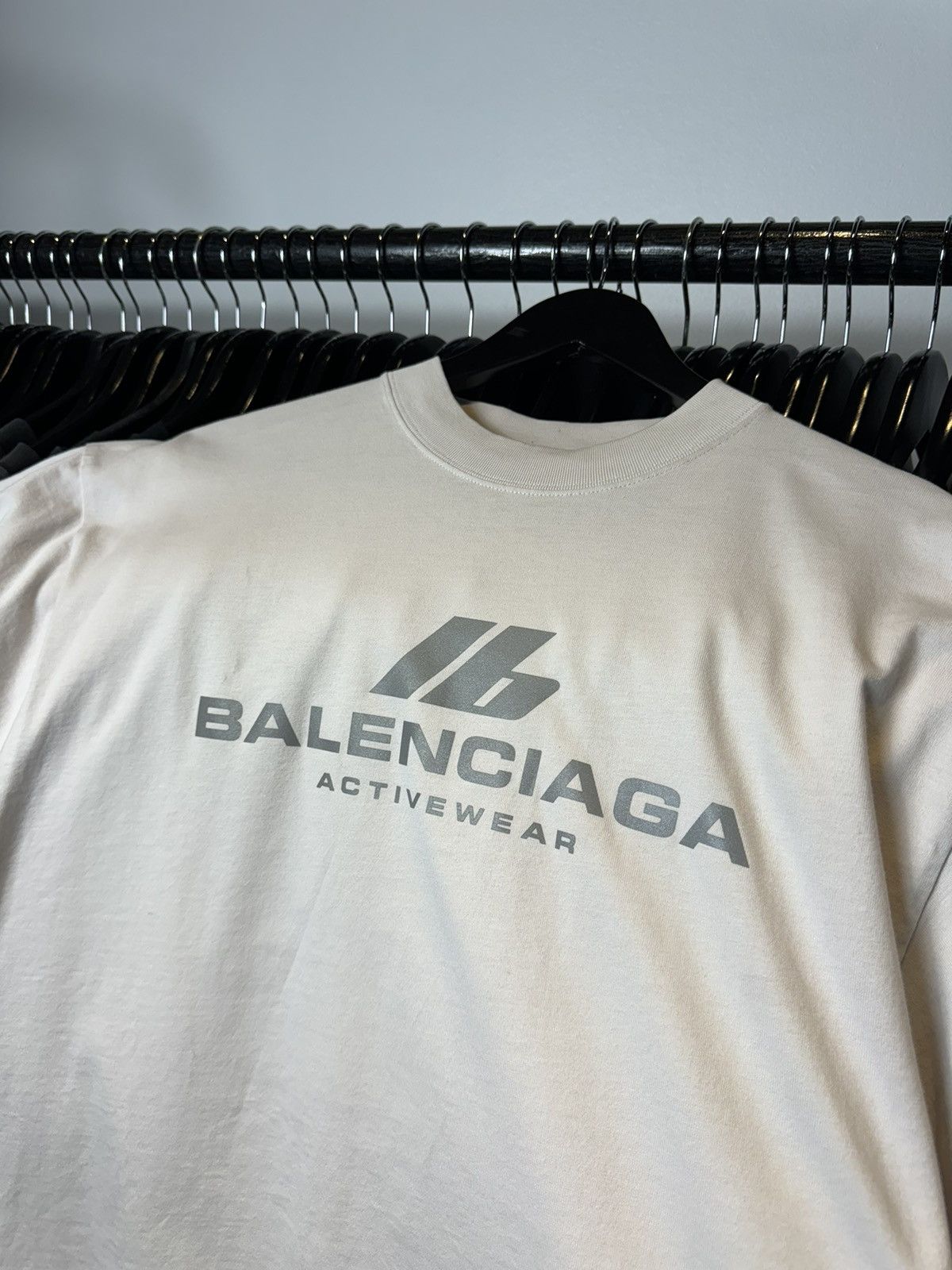 Balenciaga Balenciaga Active Reflective Logo Oversized White Tee - XS Size US L / EU 52-54 / 3 - 3 Thumbnail