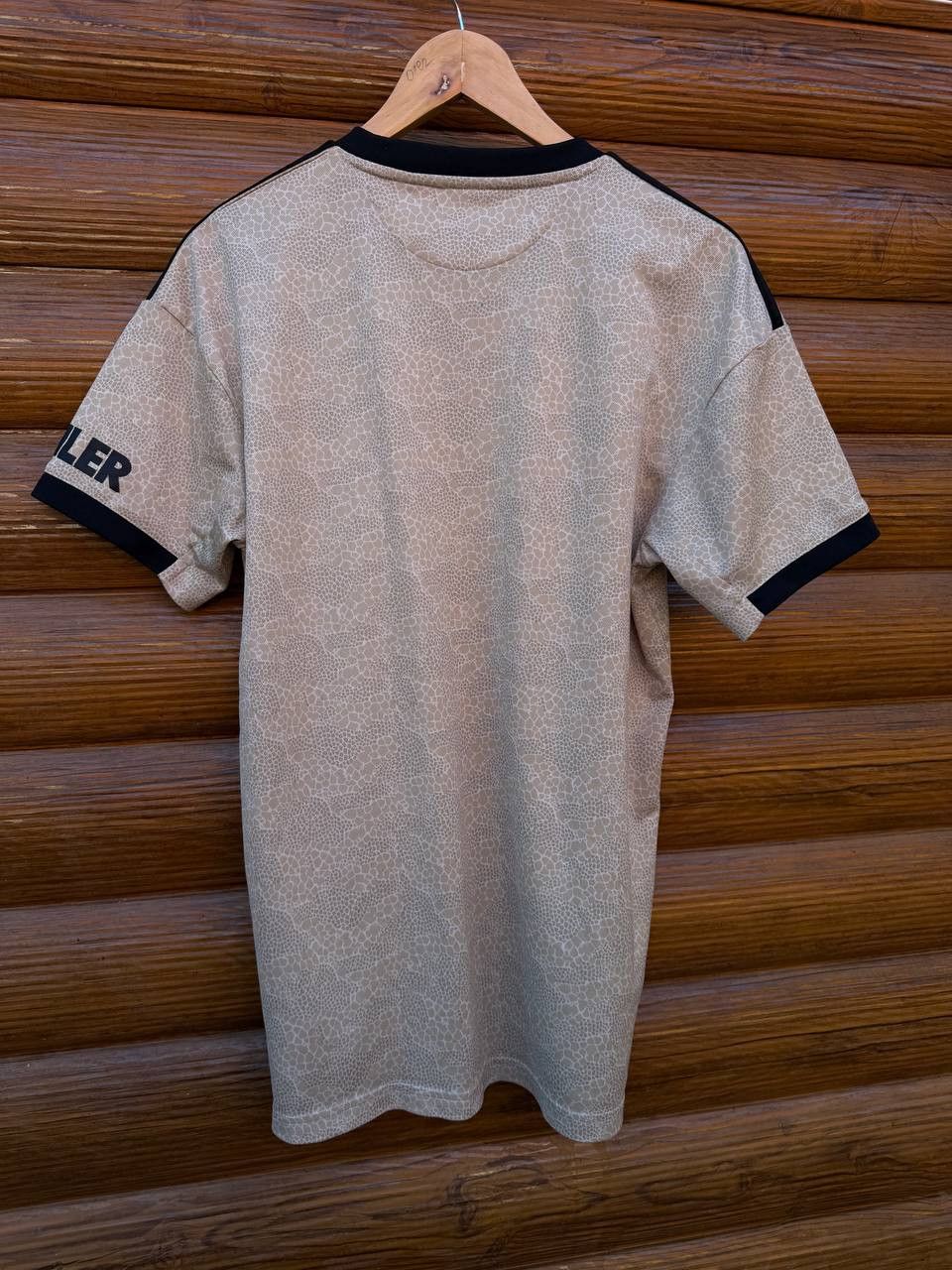 Adidas MANCHESTER UNITED 2019/2020 FOOTBALL SHIRT JERSEY ADIDAS Size US M / EU 48-50 / 2 - 3 Thumbnail