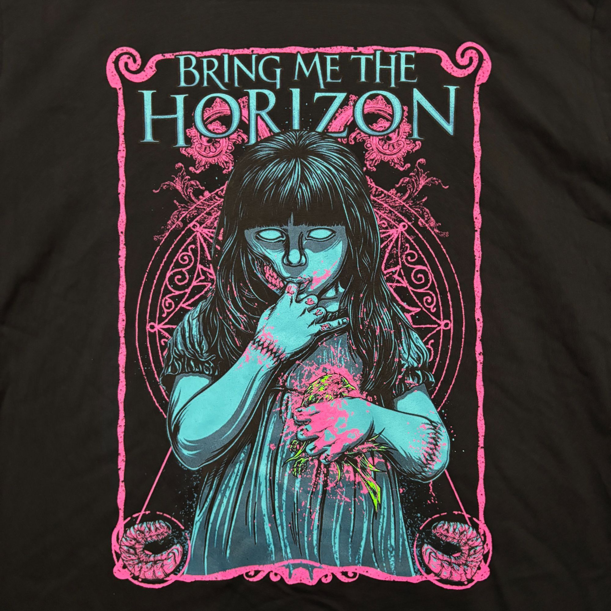 Band Tees Bring Me the Horizon My Little Devil Metalcore Band Tee XL Size US XL / EU 56 / 4 - 2 Thumbnail