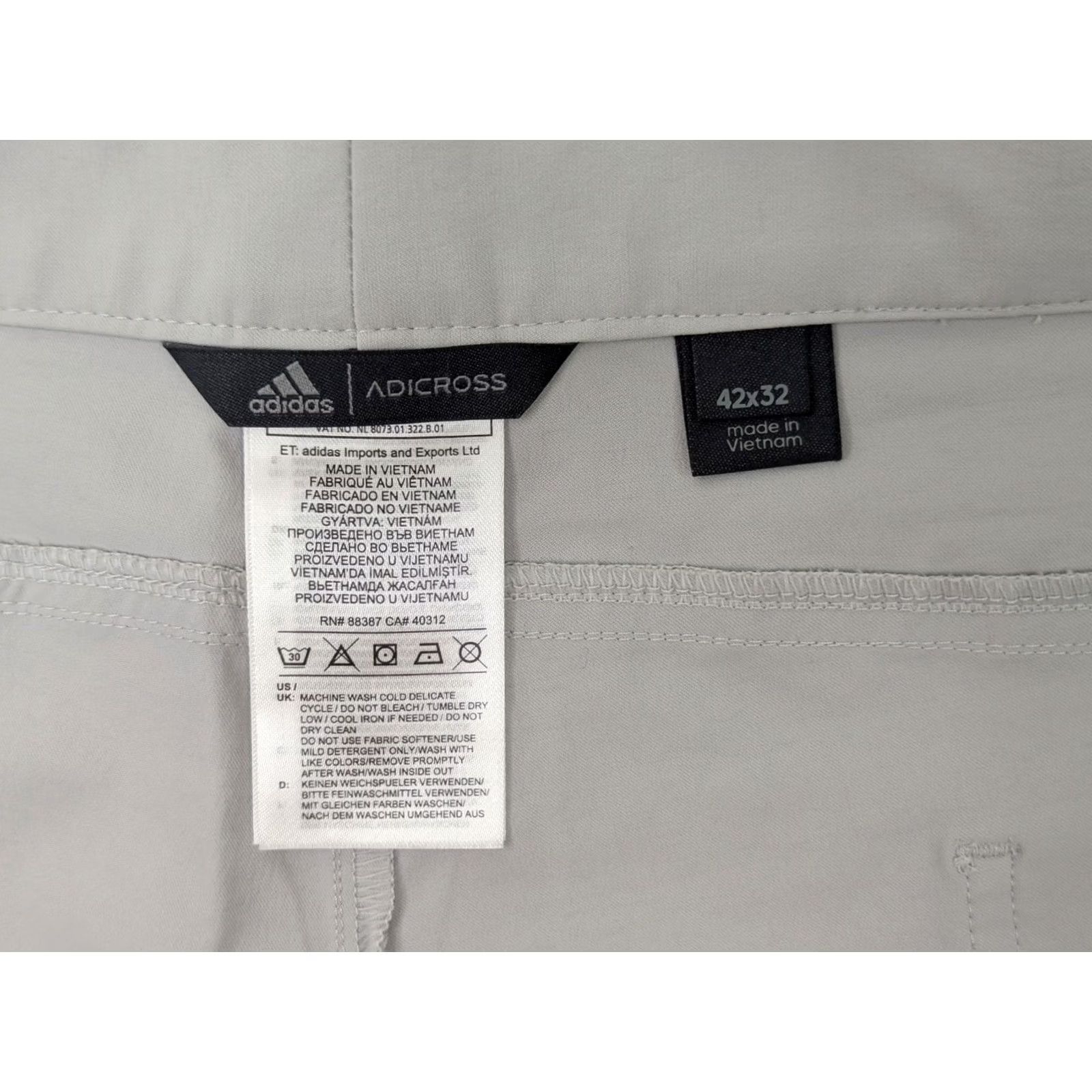 Adidas Adidas Adicross Beyond 18 Golf Pants Men Gray 42x32 Regular Stretch Performance 90s City logo USA Pants Mens Size US 43 - 7 Thumbnail