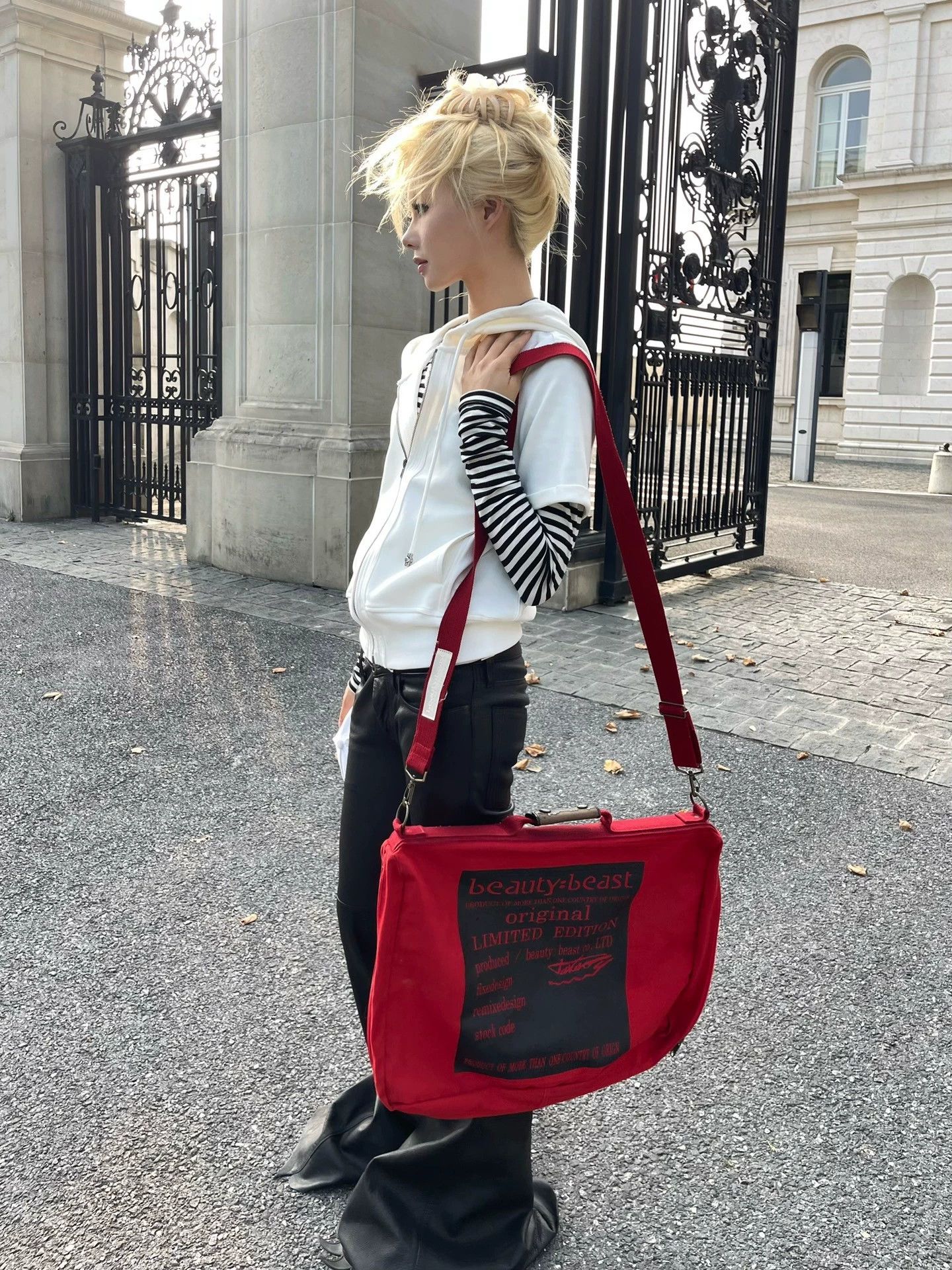 Beauty Beast beauty:beast Red & Black 2way Canvas Bag Oversized Size ONE SIZE - 1 Thumbnail