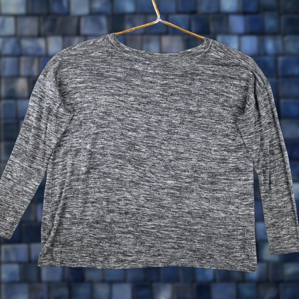 Old Navy Old Navy Shirt Gray V-Neck 3/4 Sleeve Womens Size L Size L / US 10 / IT 46 - 1 Thumbnail