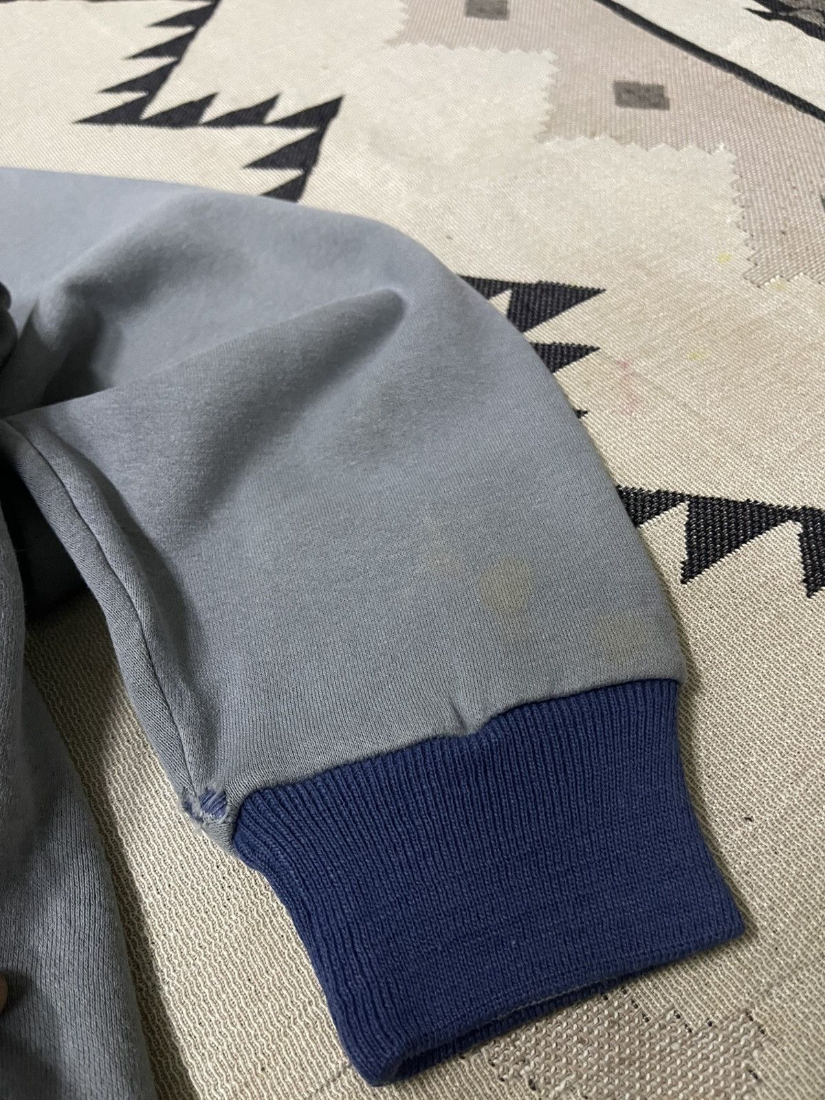 Boneville 1980s BONEVILLE “NAVY ARCTIC” V NECK SWEATSHIRT Size US M / EU 48-50 / 2 - 8 Thumbnail