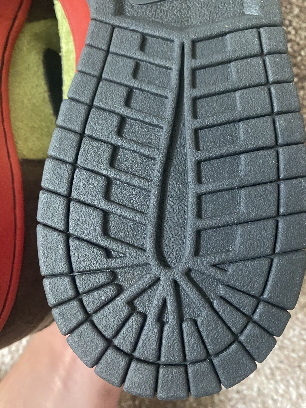 Nike Nike sb dunk low asparagus Size US 13 / EU 46 - 13 Thumbnail