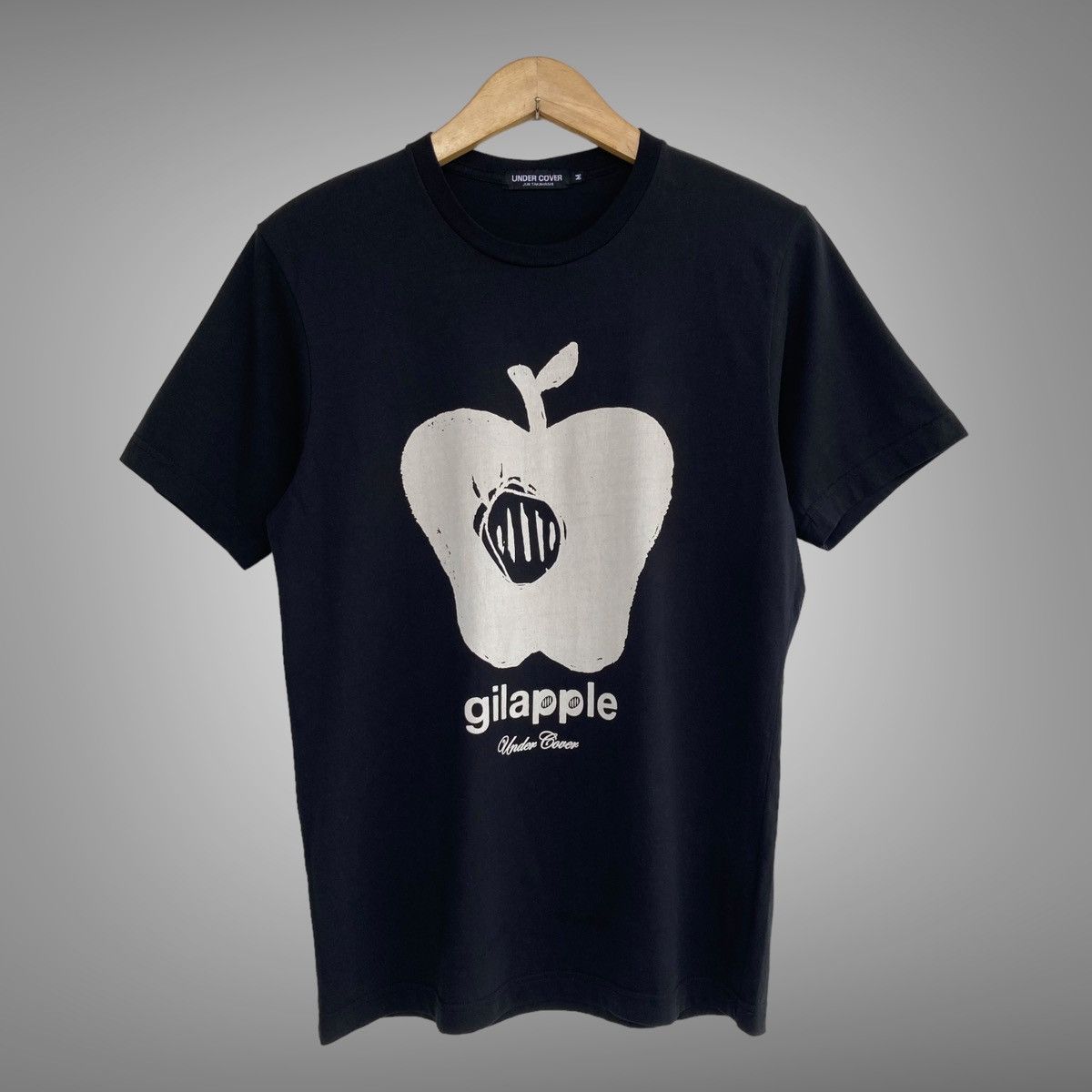 Jun Takahashi × Undercover 📢SENDOFFER📢 Undercover Gilapple Tee Size US M / EU 48-50 / 2 - 1 Thumbnail
