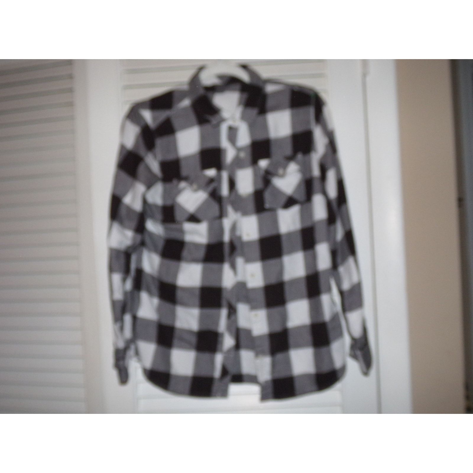Eddie Bauer Eddie Bauer buffalo plaid lumberjack shirt size M EUC Size M / US 6-8 / IT 42-44 - 1 Thumbnail