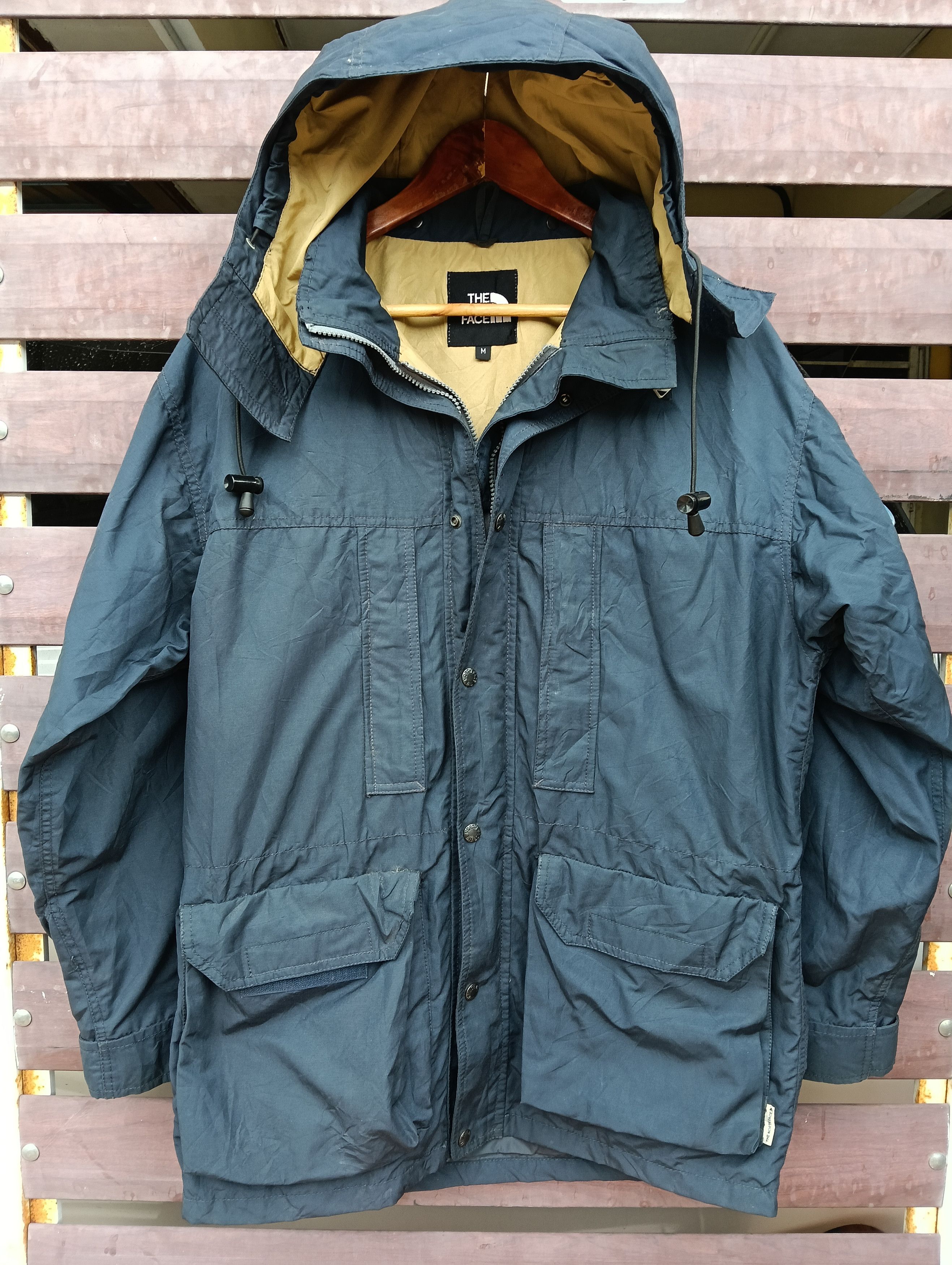 The North Face VINTAGE THE NORTH FACE HOODIE JACKET. Size US M / EU 48-50 / 2 - 3 Thumbnail
