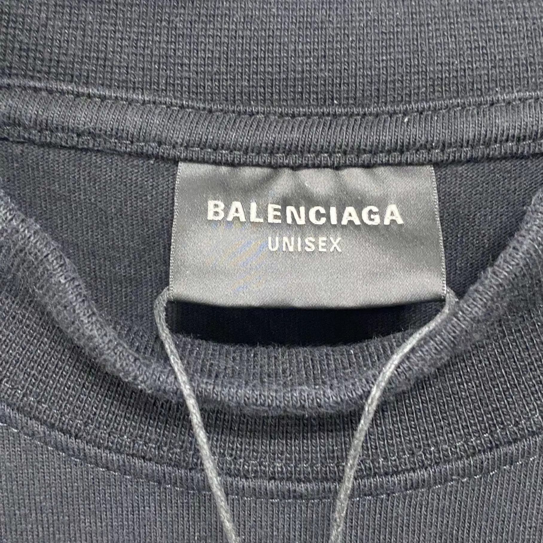 Balenciaga Balenciaga Logo Print Crewneck Short Sleeve Tee Size 4 Size XL / US 12-14 / IT 48-50 - 4 Thumbnail