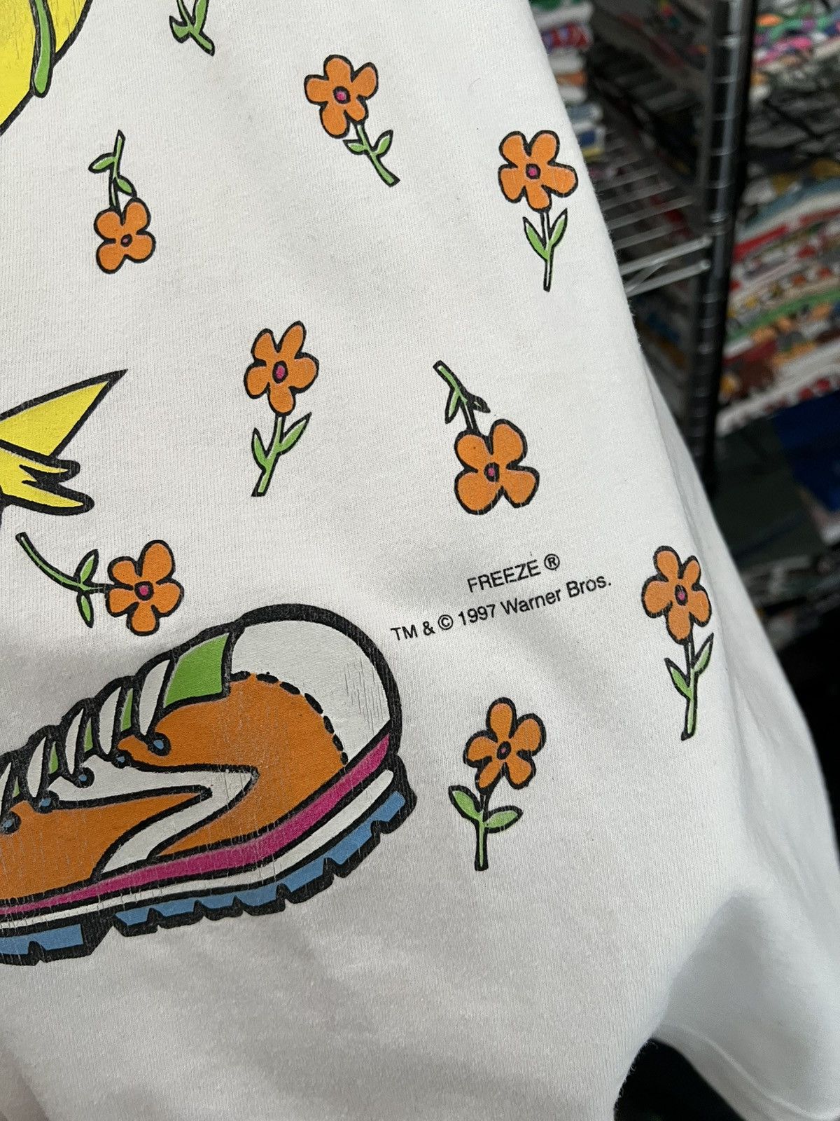 Warner Bros 1997 Looney Tunes 100% Cool Tweety Tee Size US XL / EU 56 / 4 - 5 Thumbnail