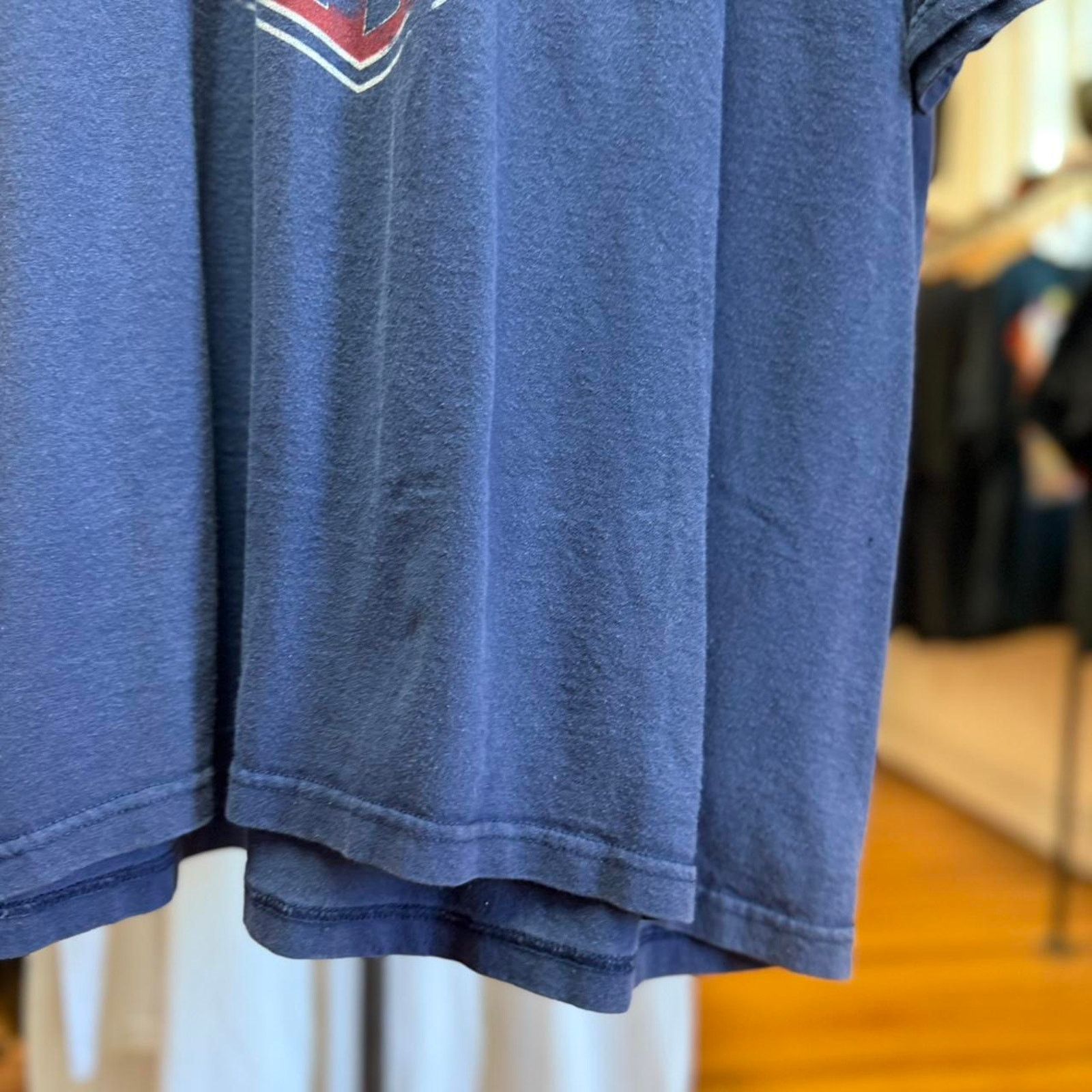 Vintage Vintage 90s Tommy Hilfiger Faded Crest T-Shirt Size US XL / EU 56 / 4 - 4 Thumbnail