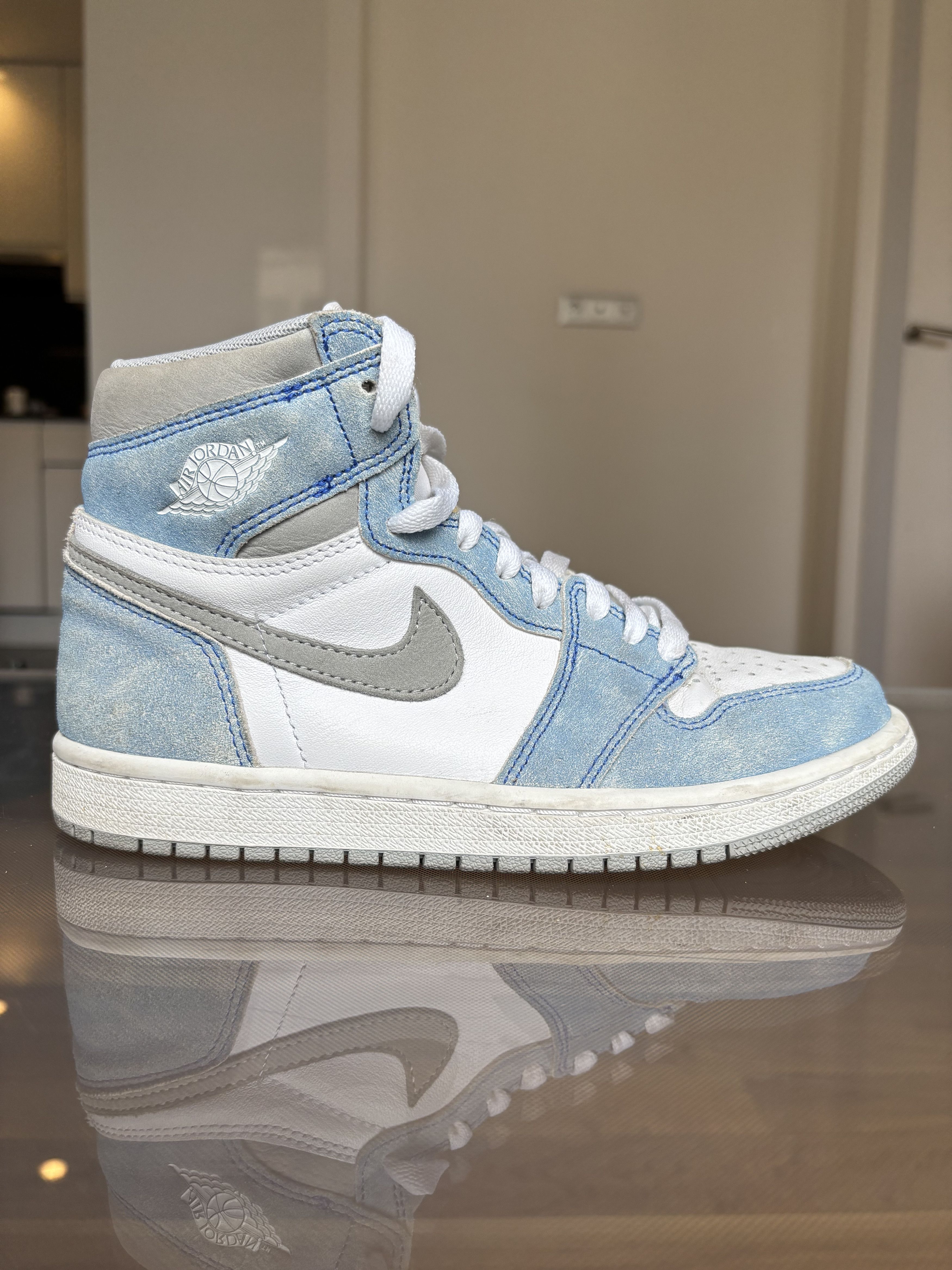 Jordan 1 Retro High Og Hyper Royal | Grailed